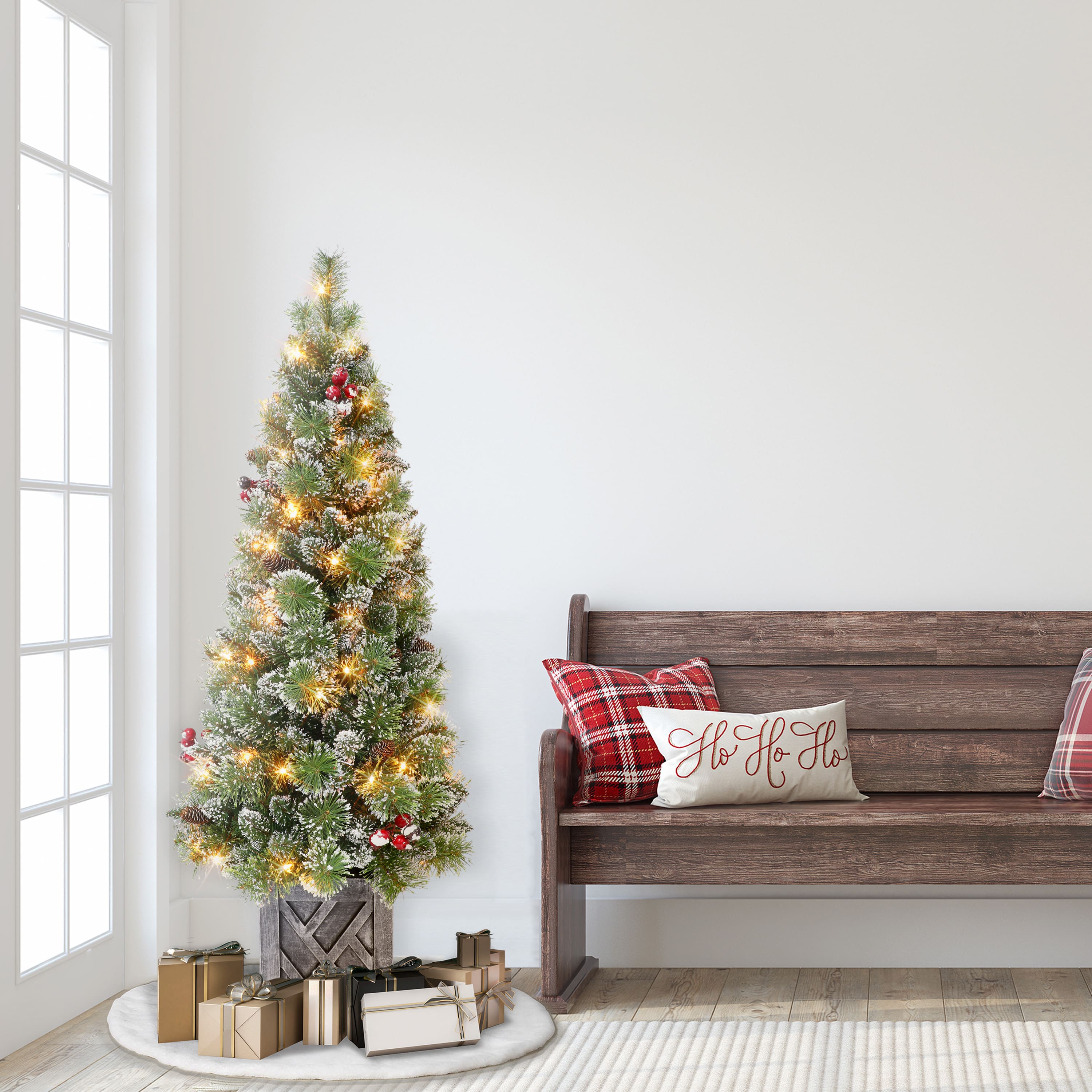 5ft. Pre-Lit Vancouver Pine Artificial Potted Christmas Tree, Clear Lights