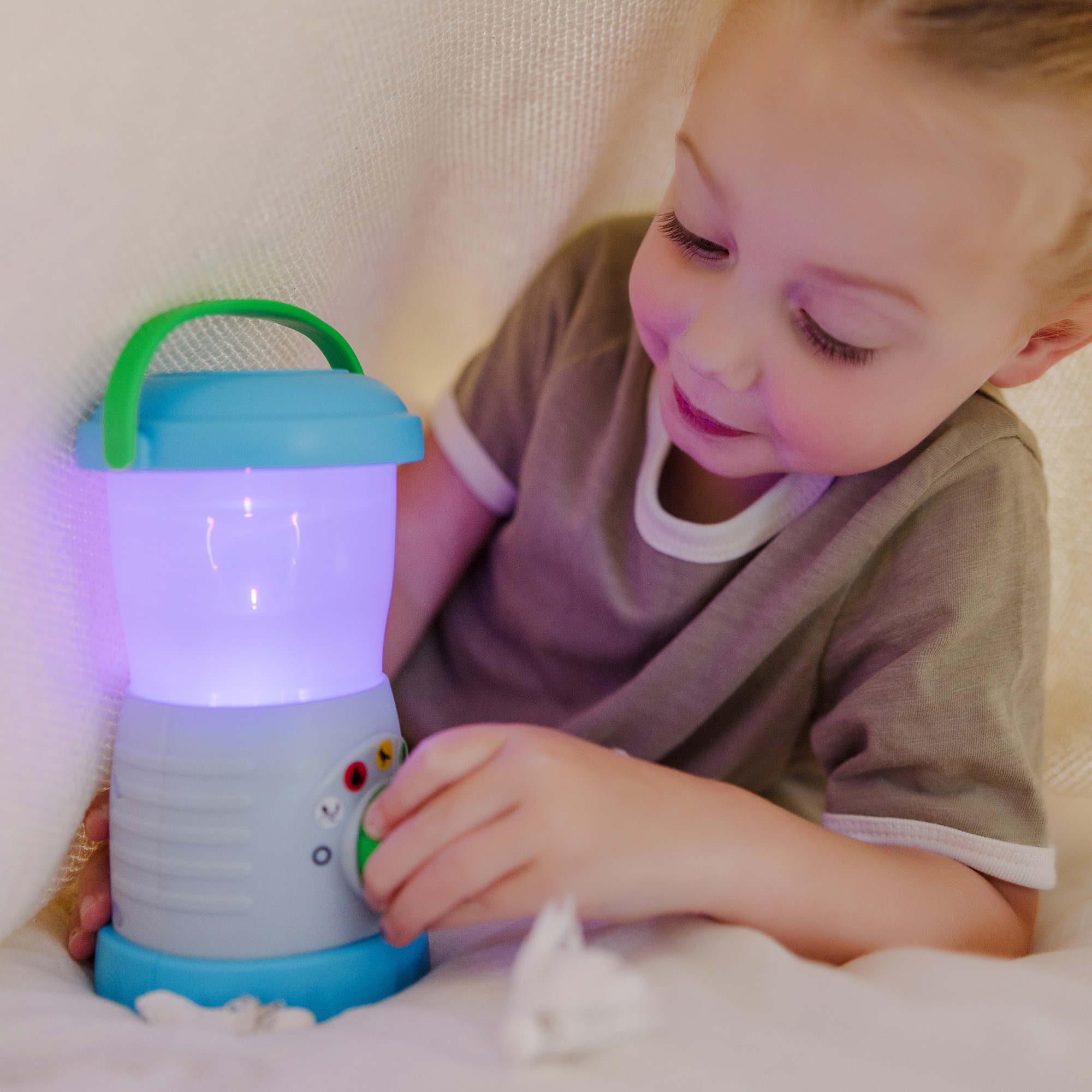 Melissa & Doug® Let's Explore™ Light & Sound Lantern Play Set