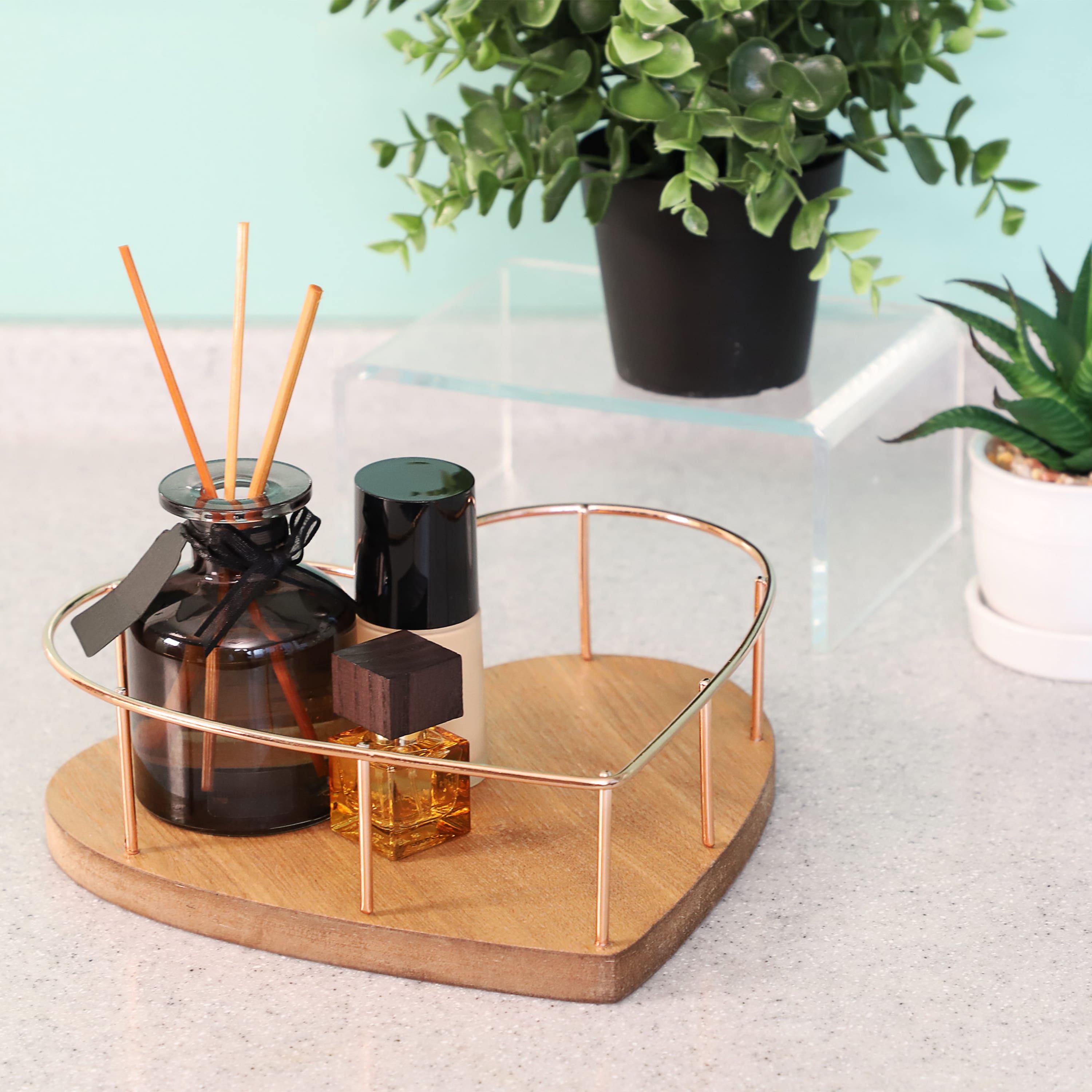 6 Pack: 9" Heart Shaped Tray with Wooden Base