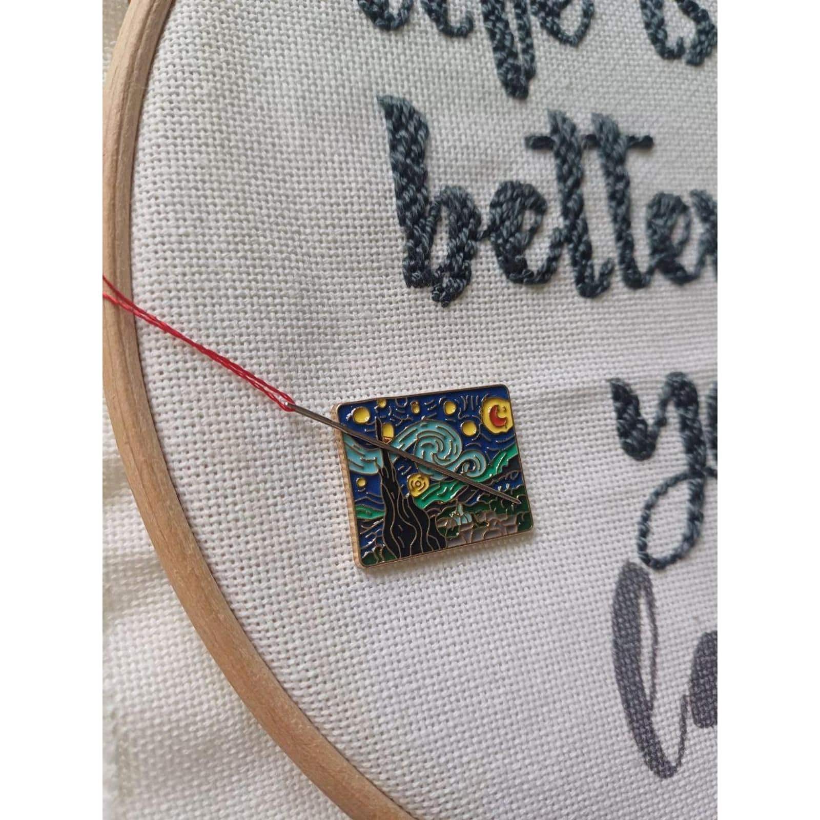 Wizardi 4/5" Picture Magnetic Needle Minder