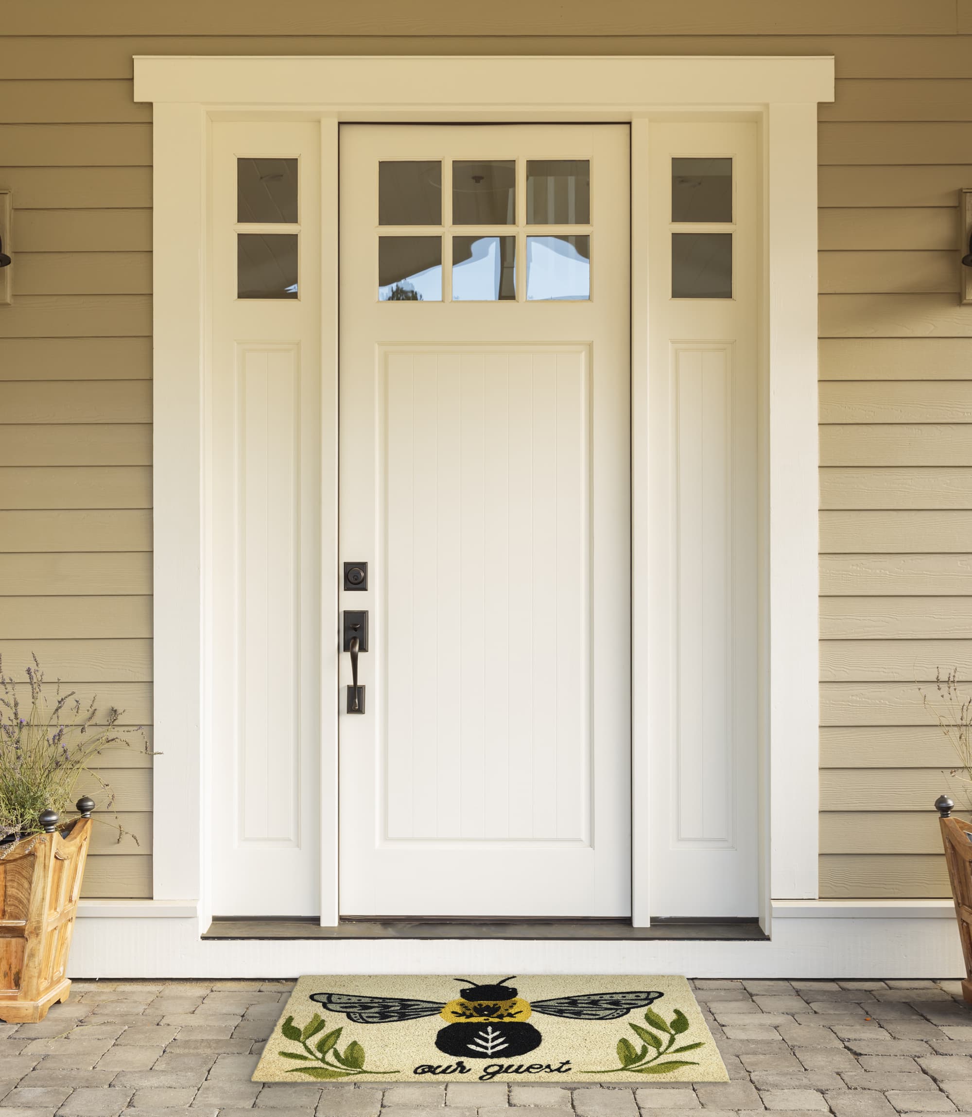 DII® Bee Our Guest Doormat