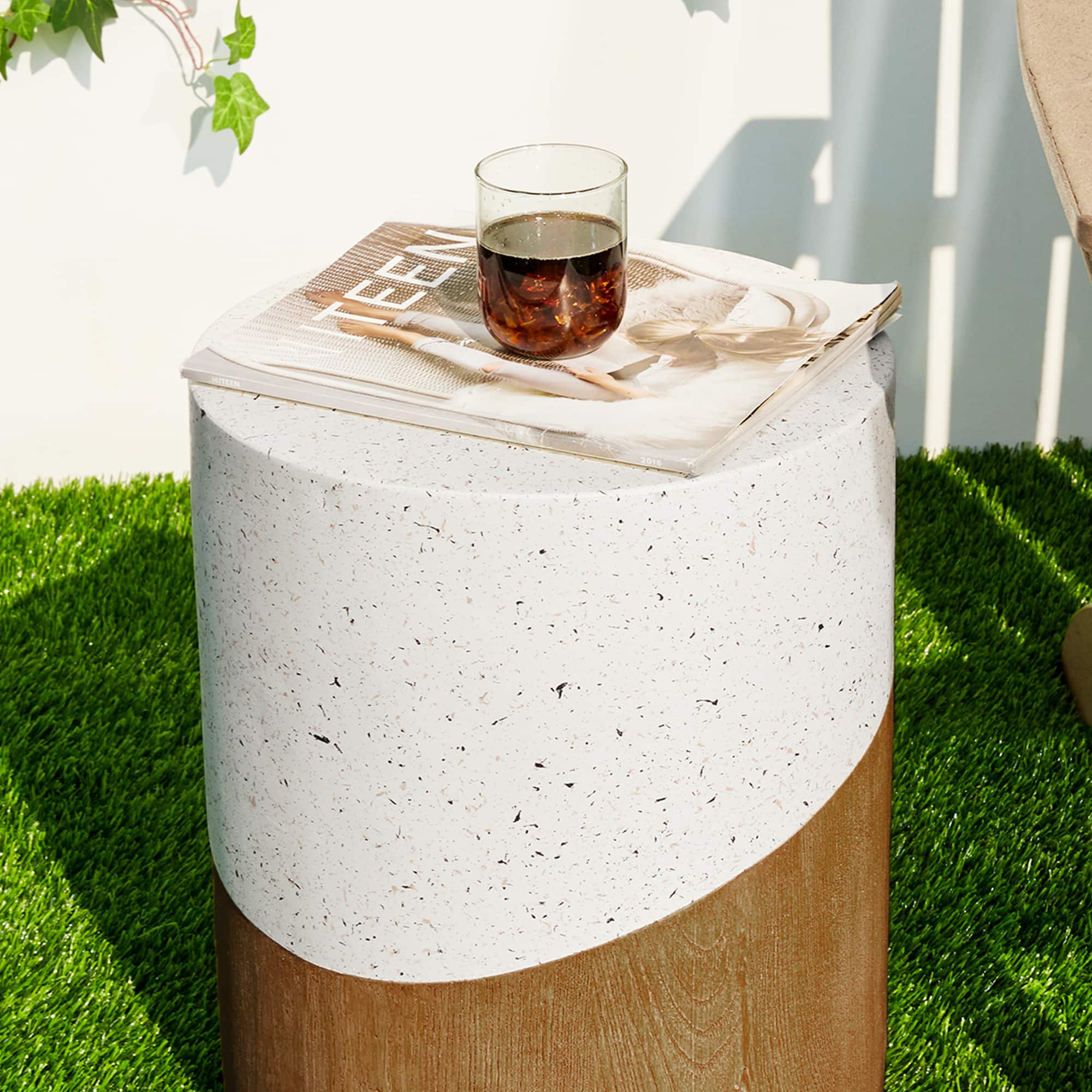 Glitzhome® 17.25" Two Tone Faux Terrazzo & Wood Texture Garden Stool