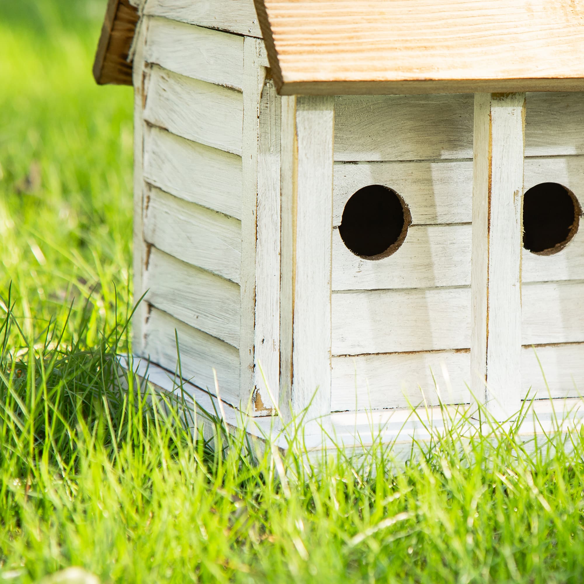 Glitzhome® 14.25" Retro White Distressed Cottage Birdhouse