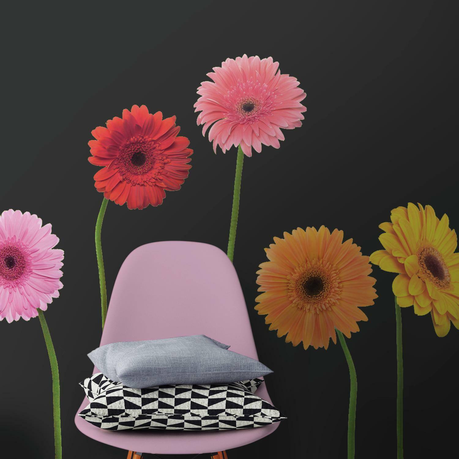 RoomMates Gerber Daisies Peel & Stick Wall Decals