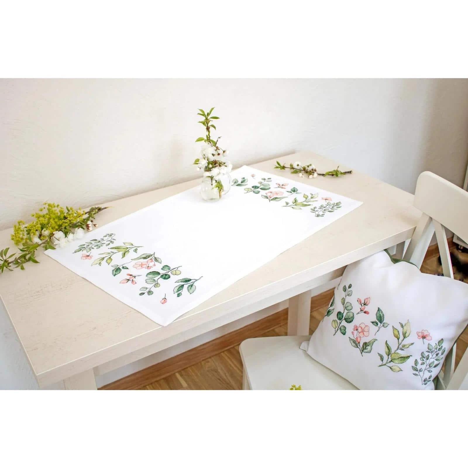Luca-S Tablecloth Leaves and flowers Counted Cross Stitch Kit