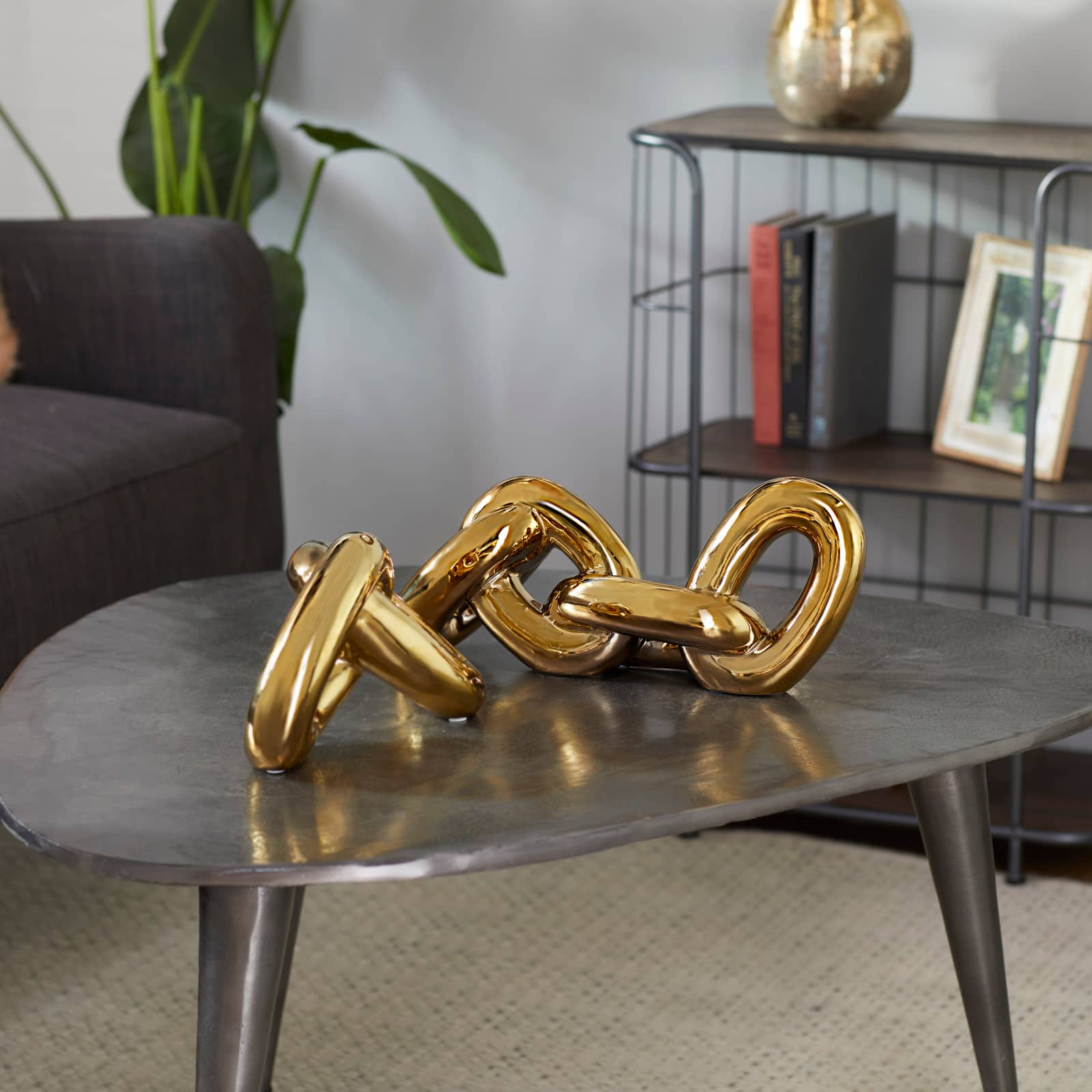 CosmoLiving by Cosmopolitan Gold Porcelain Glam Chain Sculpture Set