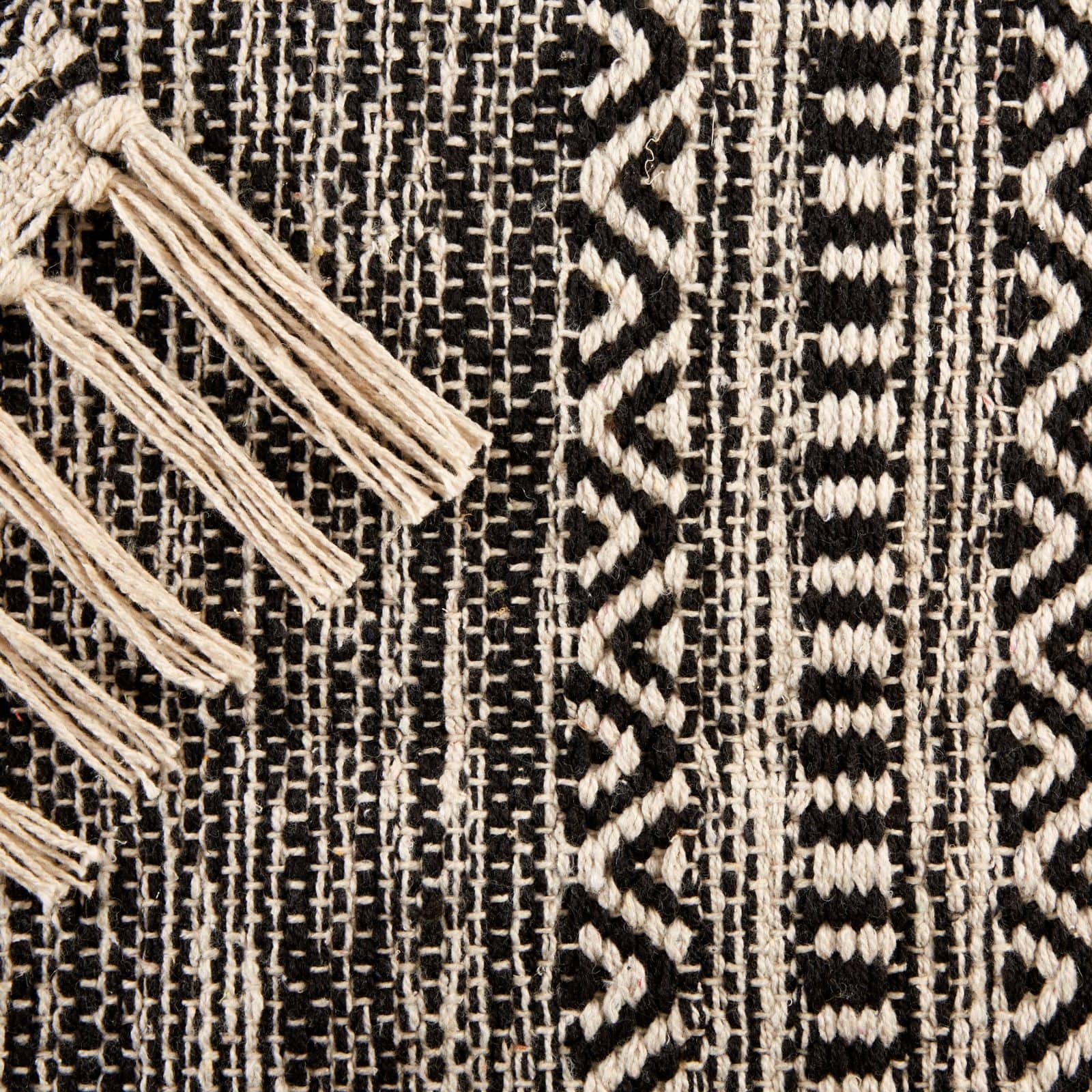 DII® Textured Dobby Hand-Loomed Rug