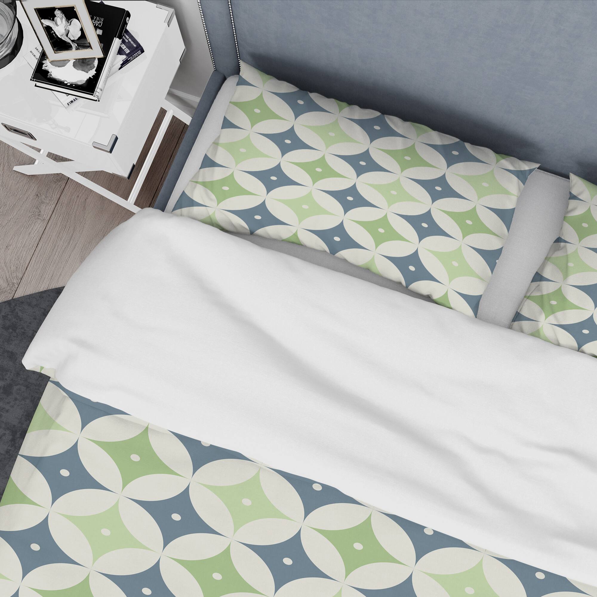 Designart 'Retro Geometric Design V' Mid-Century Duvet Cover Set