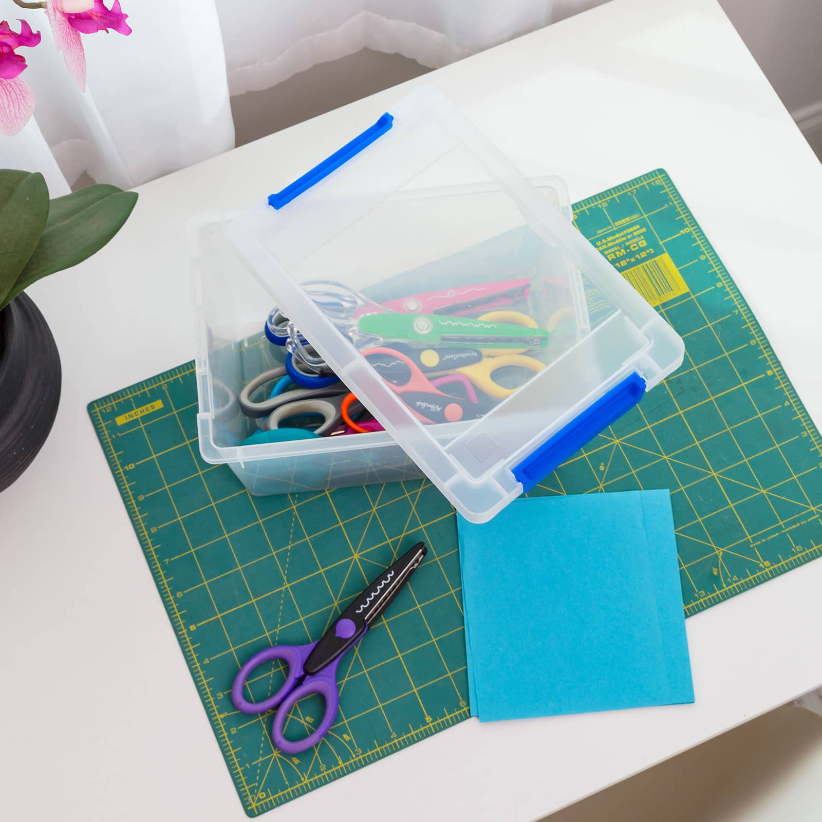 Iris® 4.3 qt. Clear Latching Storage Totes, 6 Ct.