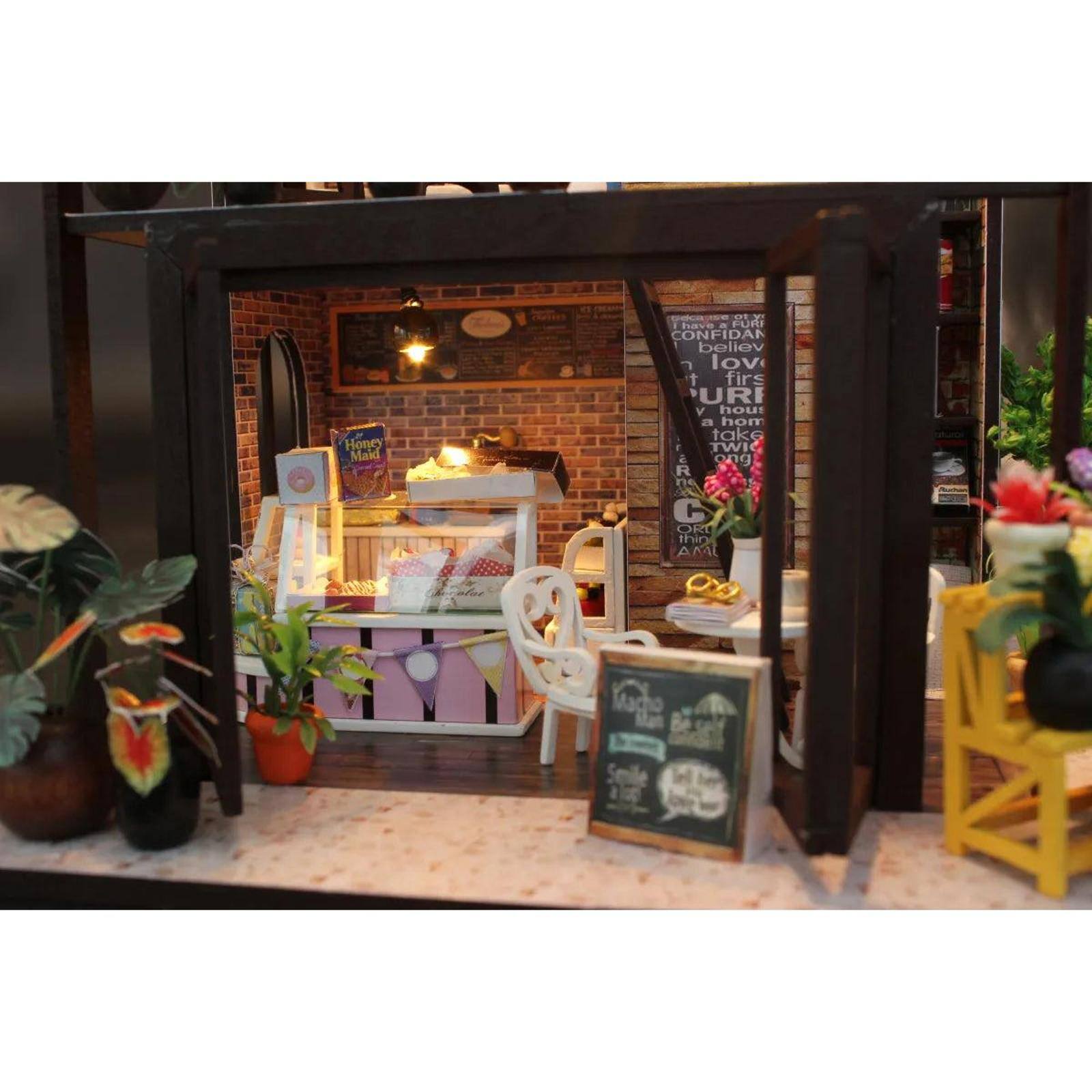 Wizardi Coffee House Miniature Dollhouse Roombox Kit