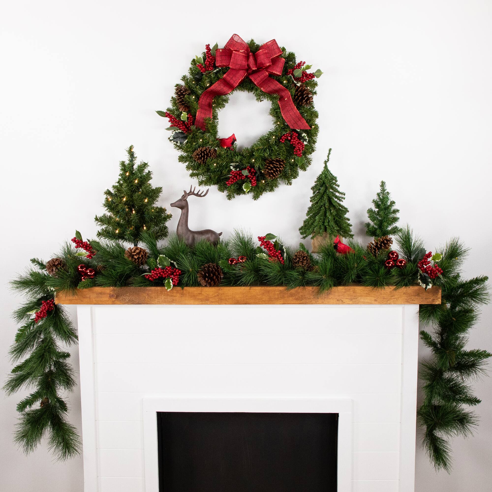 24" Pre-Lit Canadian Pine Artificial Christmas Wreath