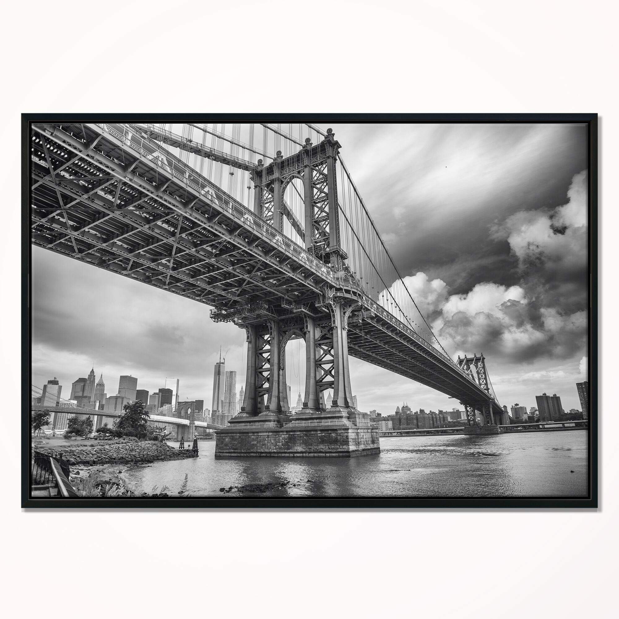 Designart - Manhattan Bridge in Gray Shade