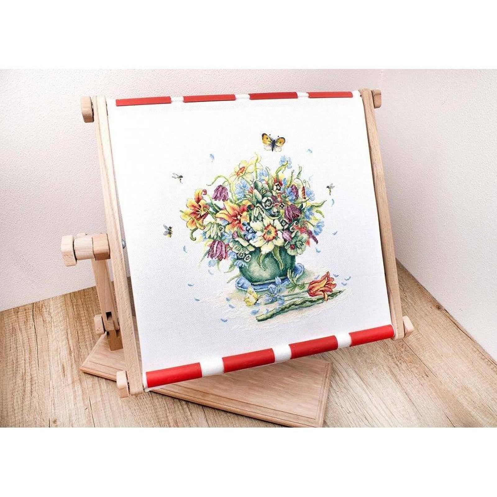 Luca-s April Bouquet Counted Cross Stitch Kit