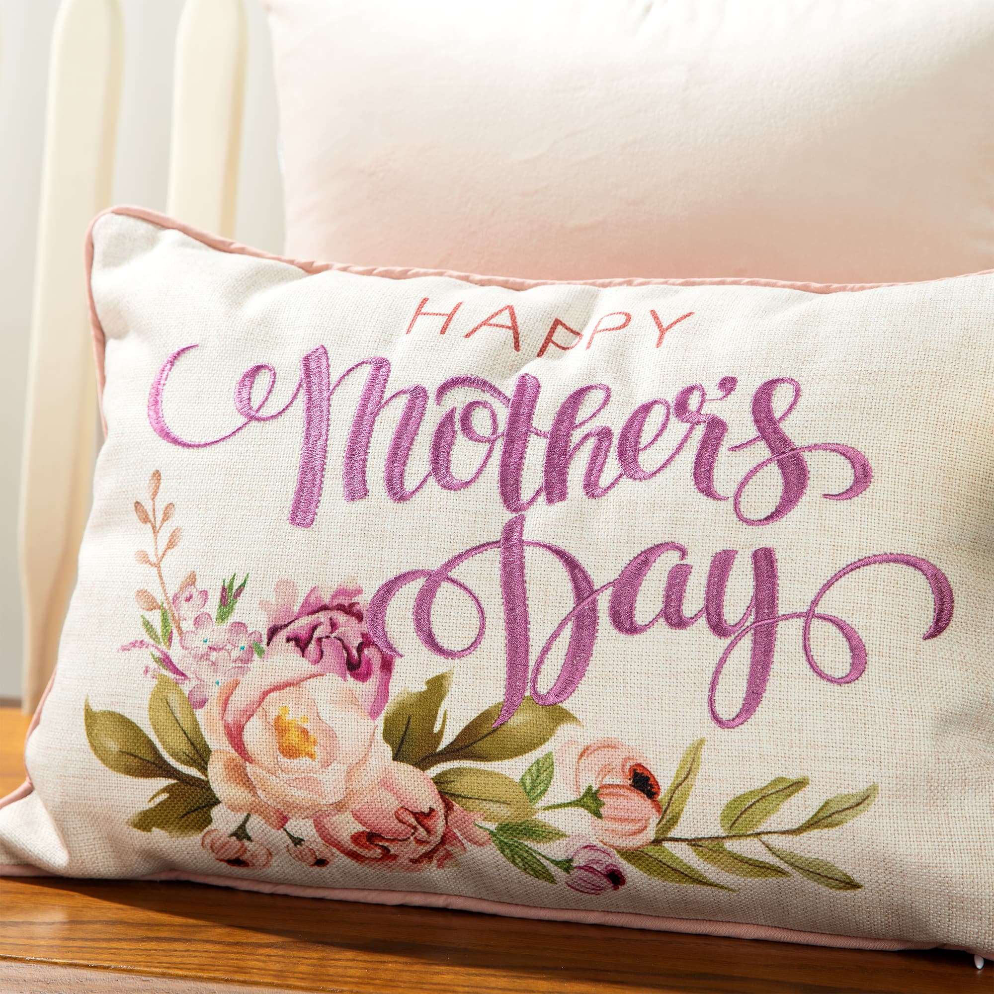Glitzhome® 18" Faux Burlap Happy Mother's Day Floral Pillow