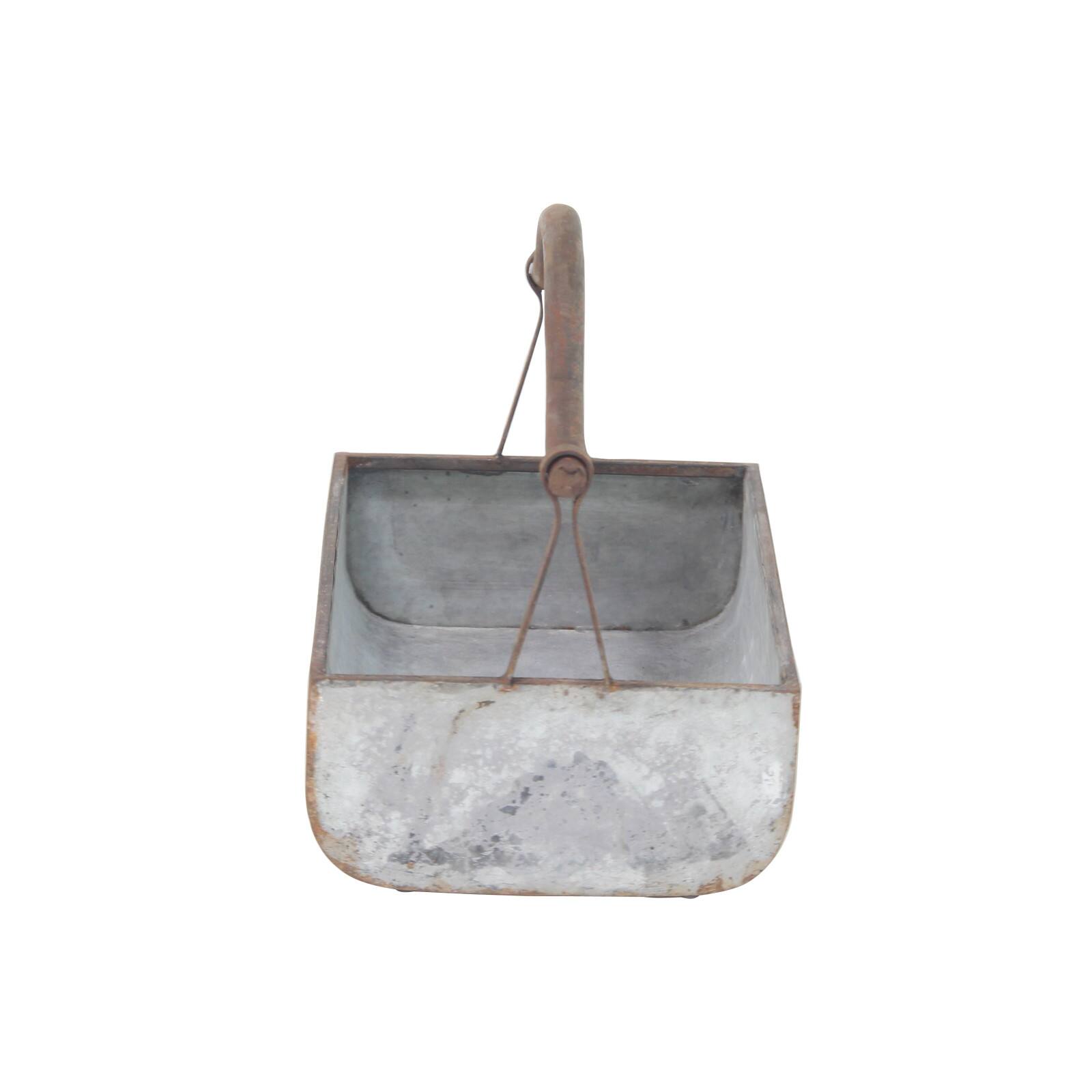 Gray Metal Farmhouse Handle Planter Set