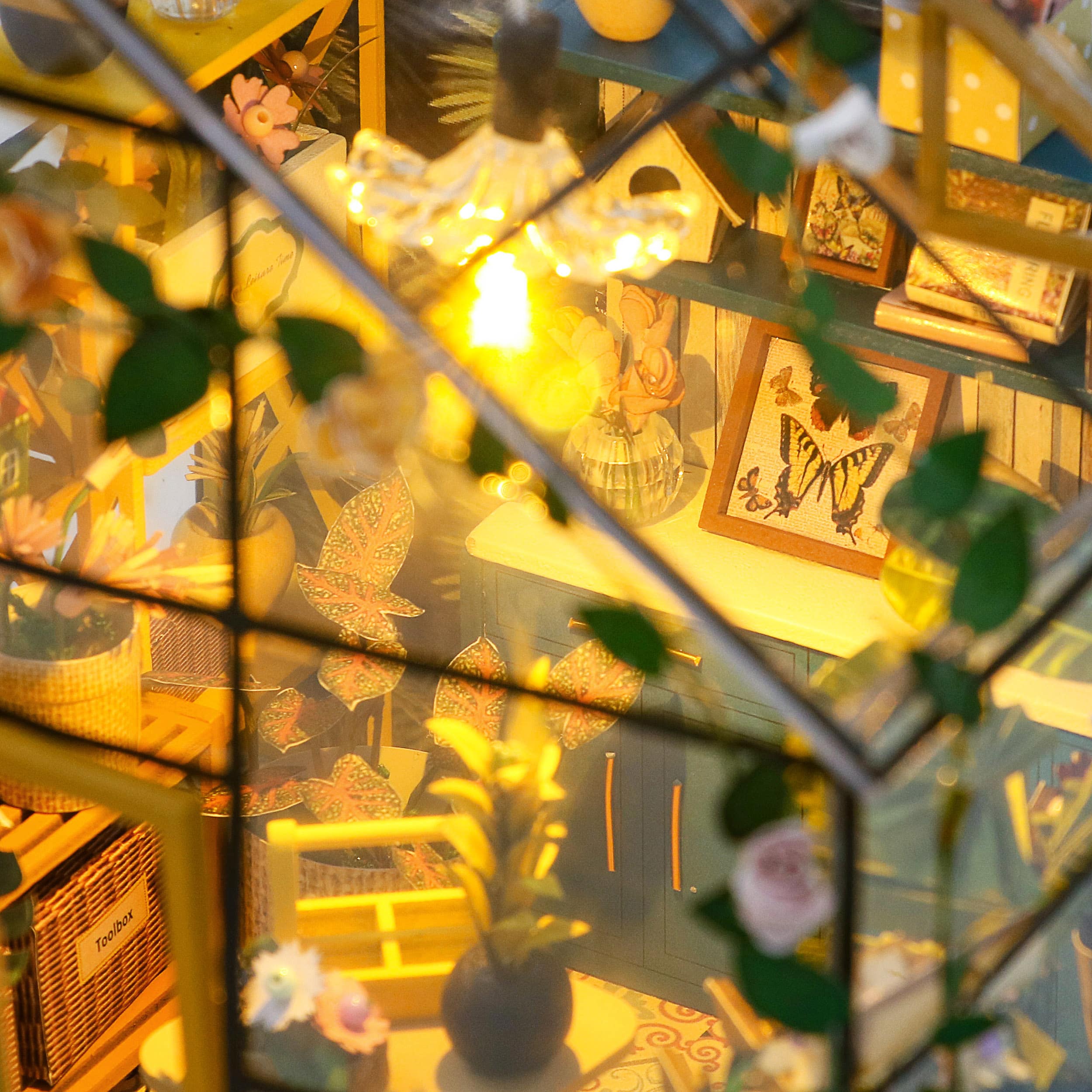 Sparkly Selections Sunshine Flower Green House DIY Miniature Kit