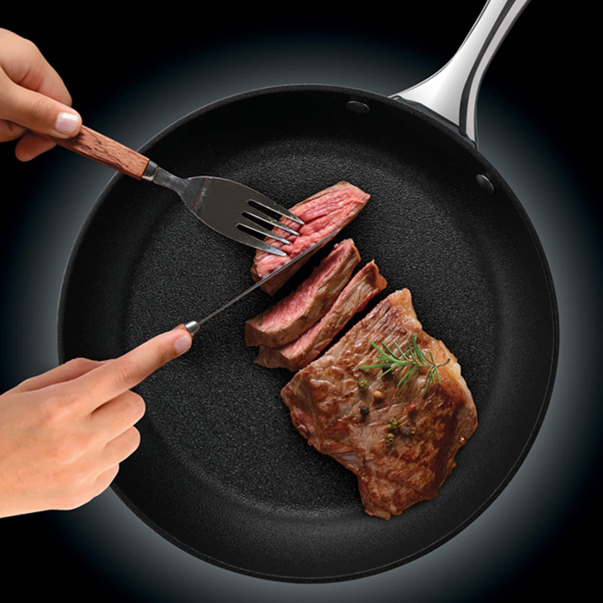 The Rock® by Starfrit 11" Deep Diamond Fry Pan