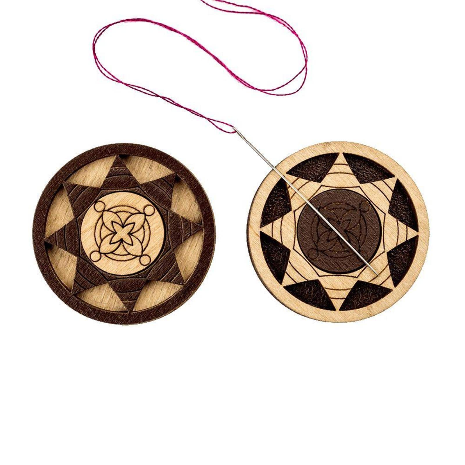 Wonderland Crafts Double-Sided Magnetic Needle Holder