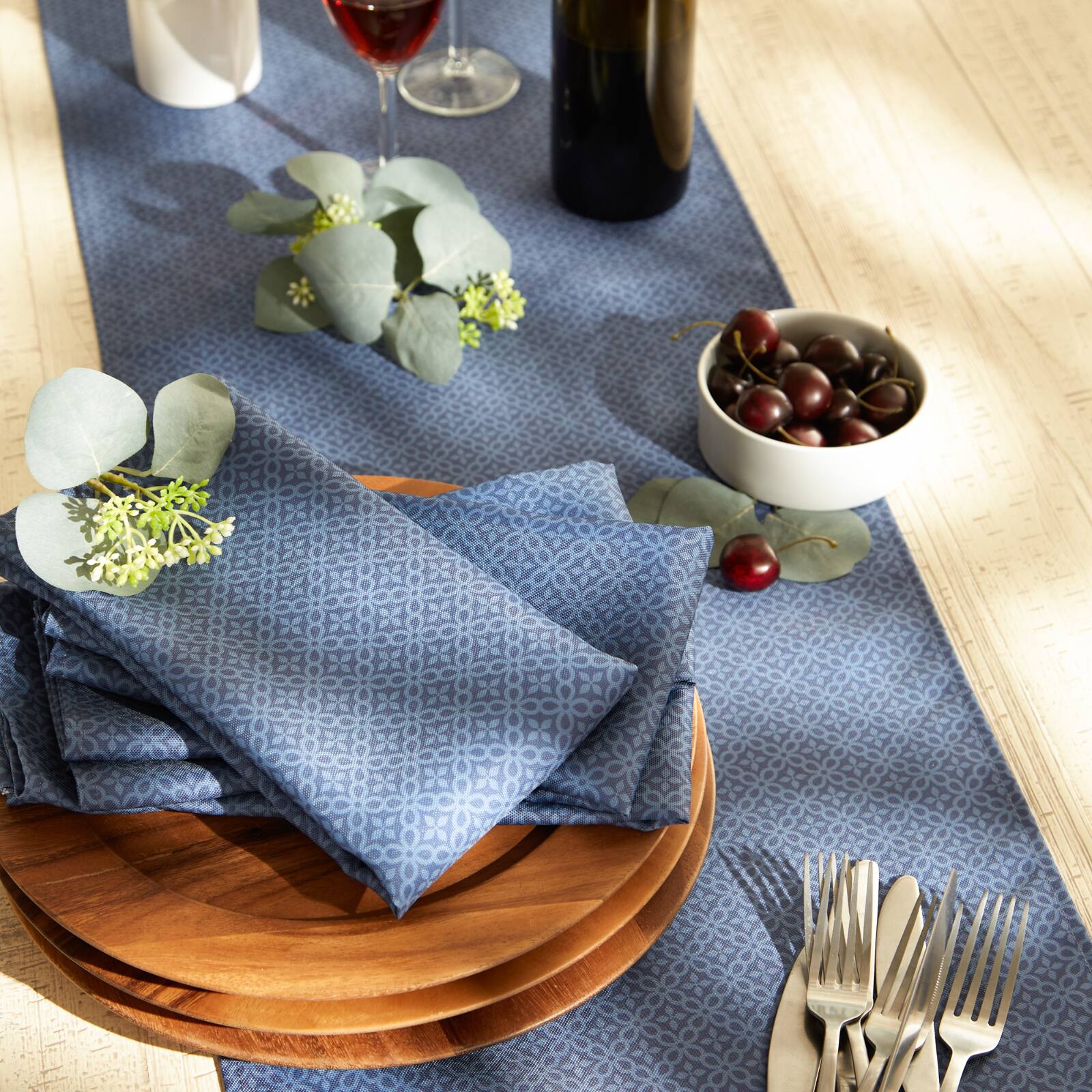 DII® Oversized Tonal Lattice Print Outdoor Linen Dinner Napkins