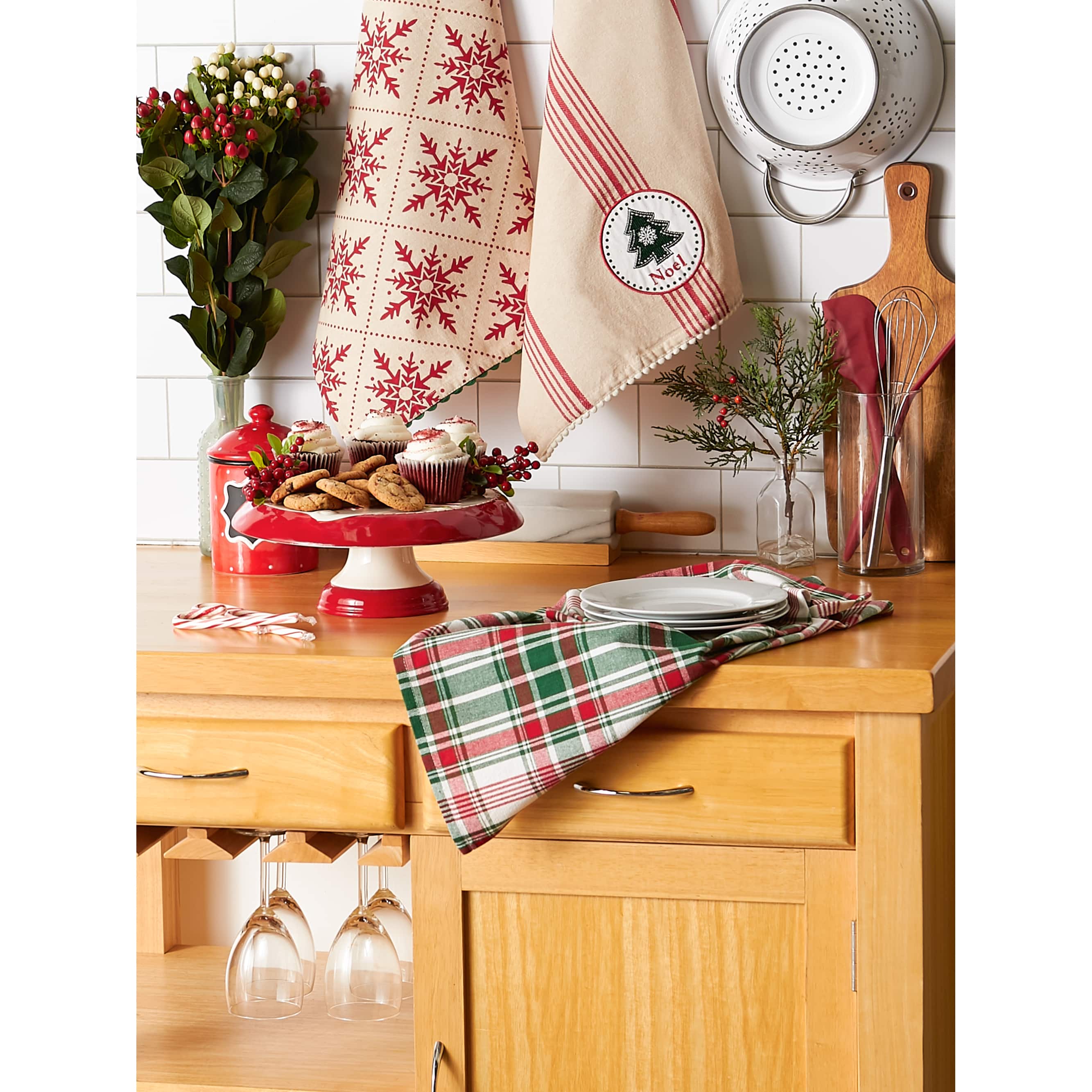 DII® Assorted Noel Tree Dishtowel Set
