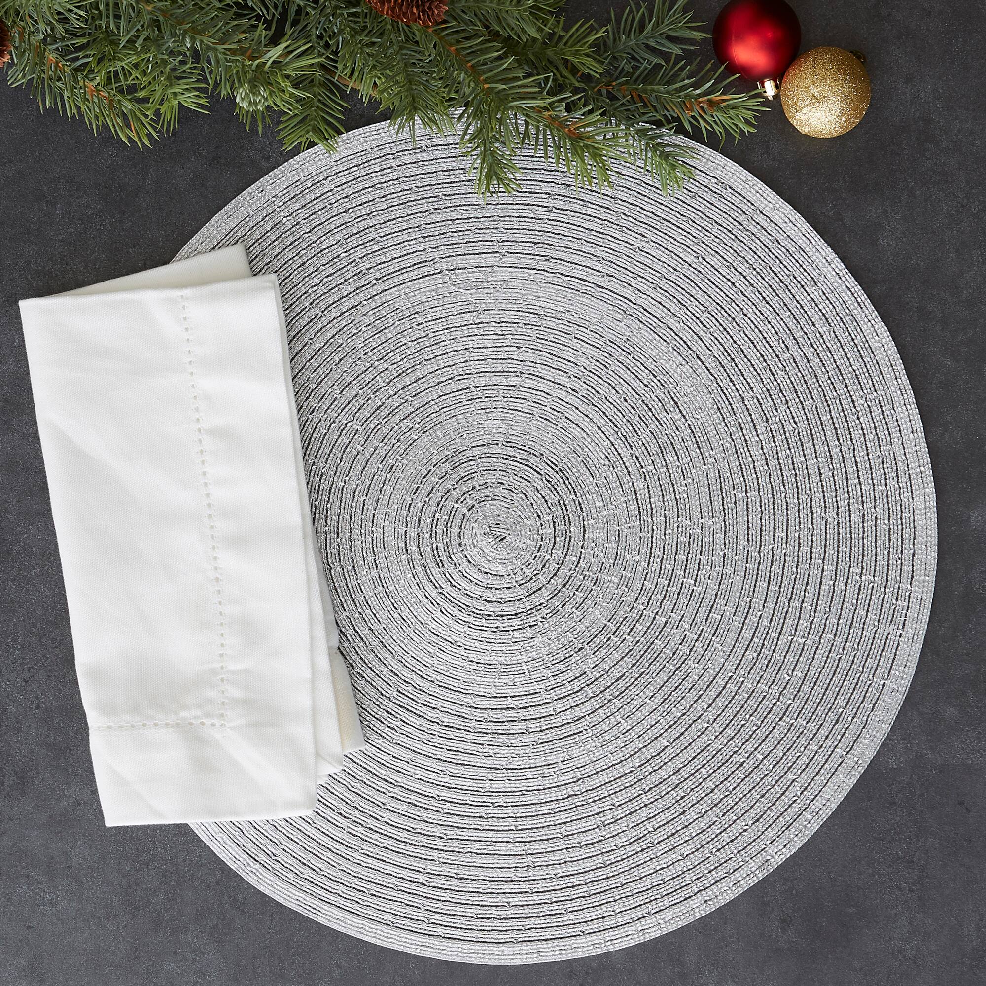 DII® Metallic Silver Round Polypropylene Woven Placemat (Set of 4)
