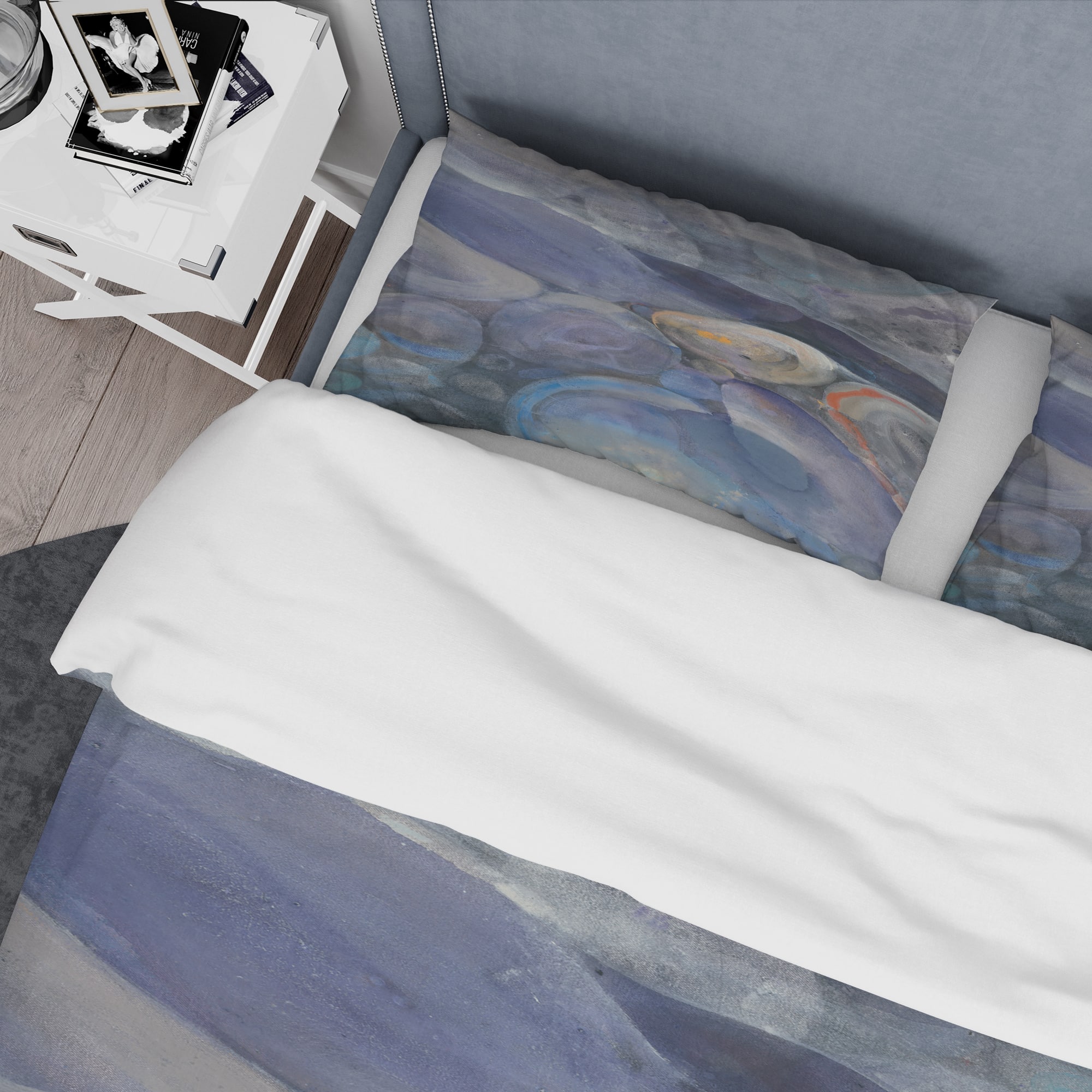 Designart 'Into the Indigo Stream II' Geometric Bedding Set