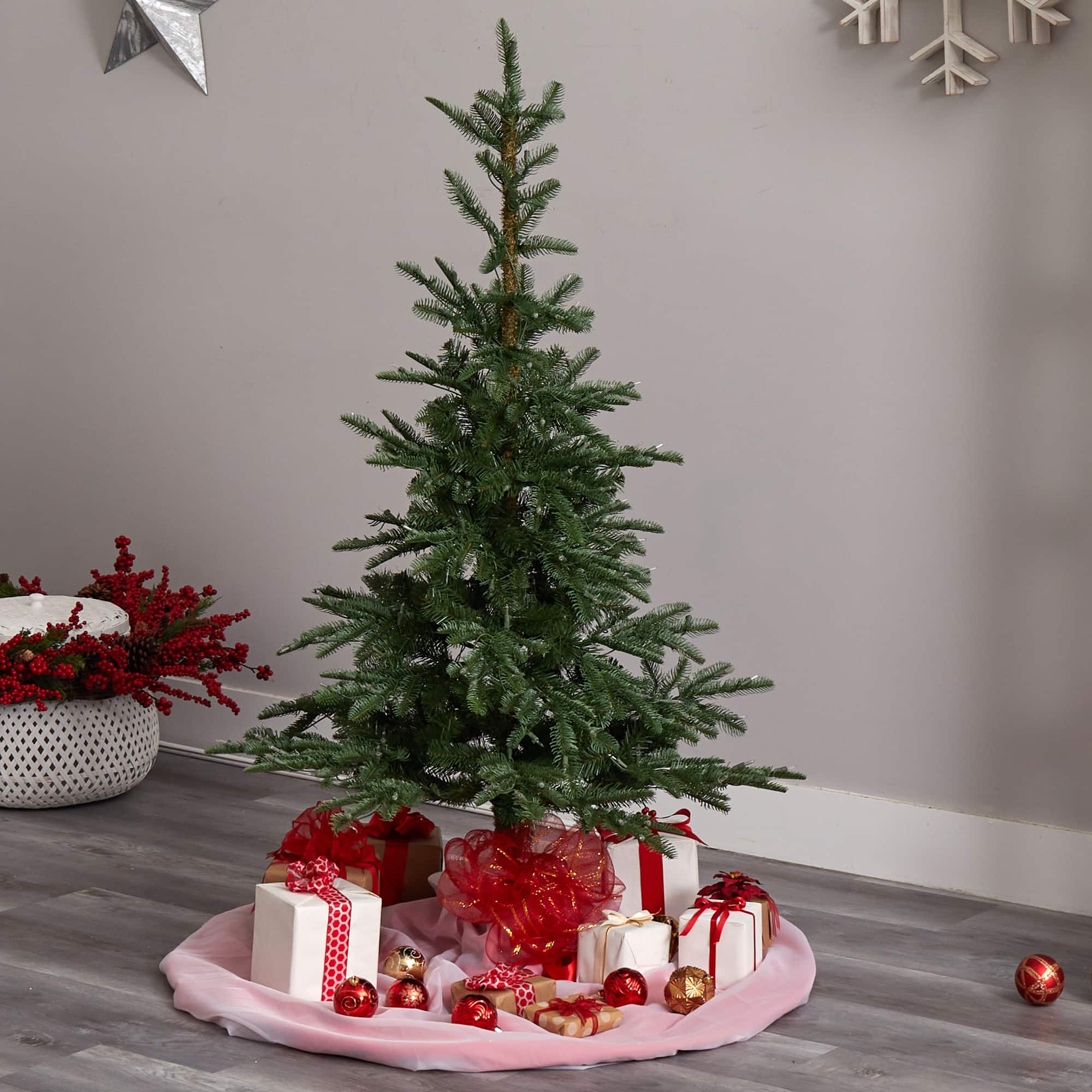 5ft. Pre-Lit Layered Washington Spruce Artificial Christmas Tree, Clear Lights