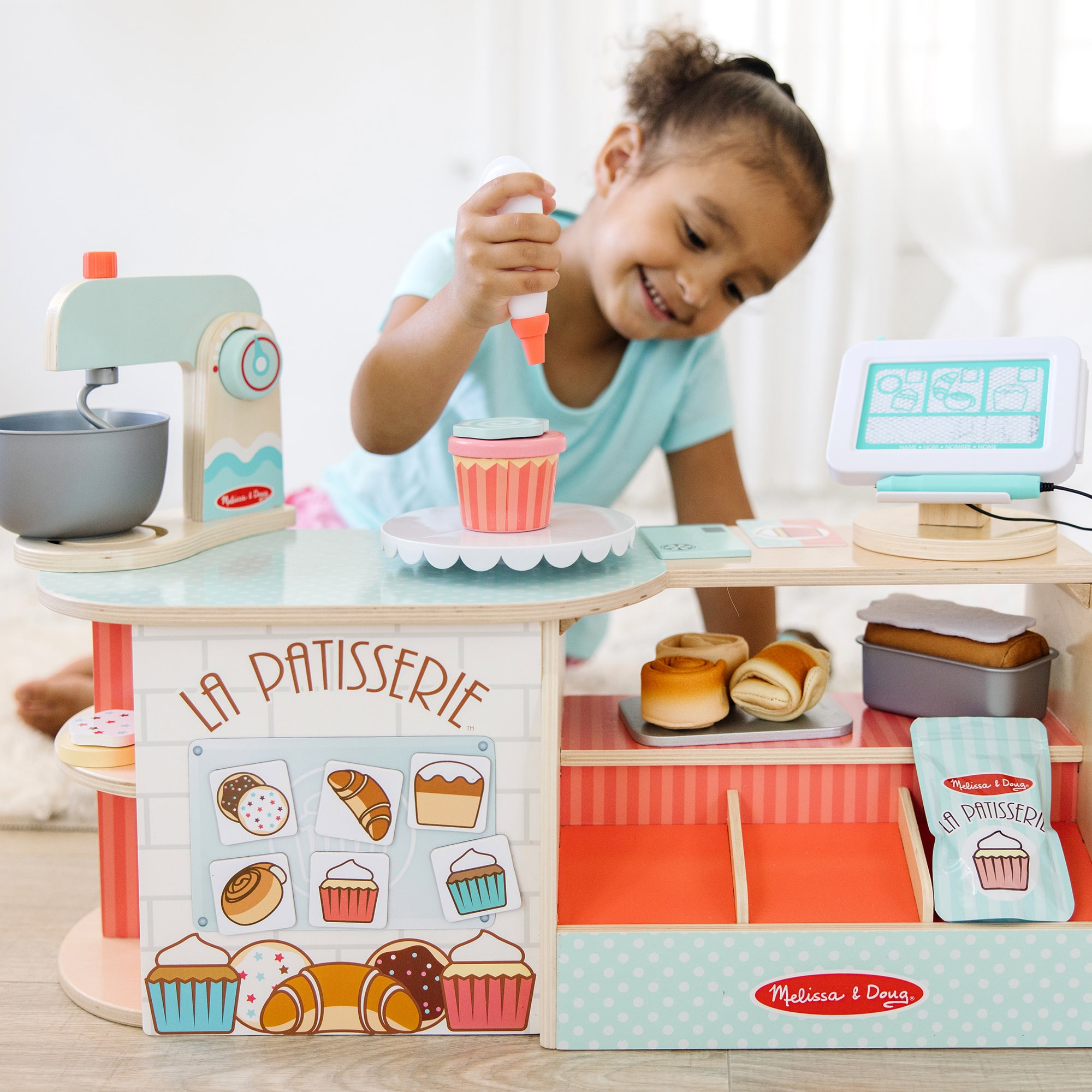 Melissa & Doug® La Patisserie™ Bakery Play Set