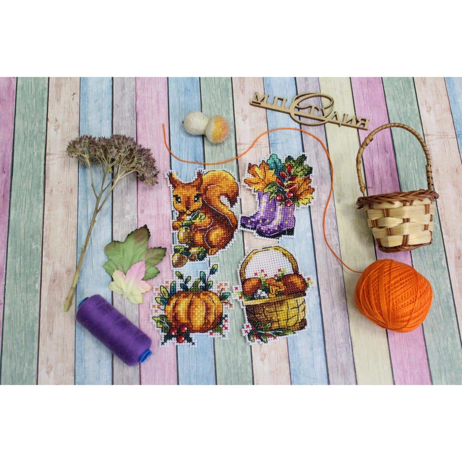 MP Studia Autumn MagnetsPlastic Canvas Counted Cross Stitch Kit