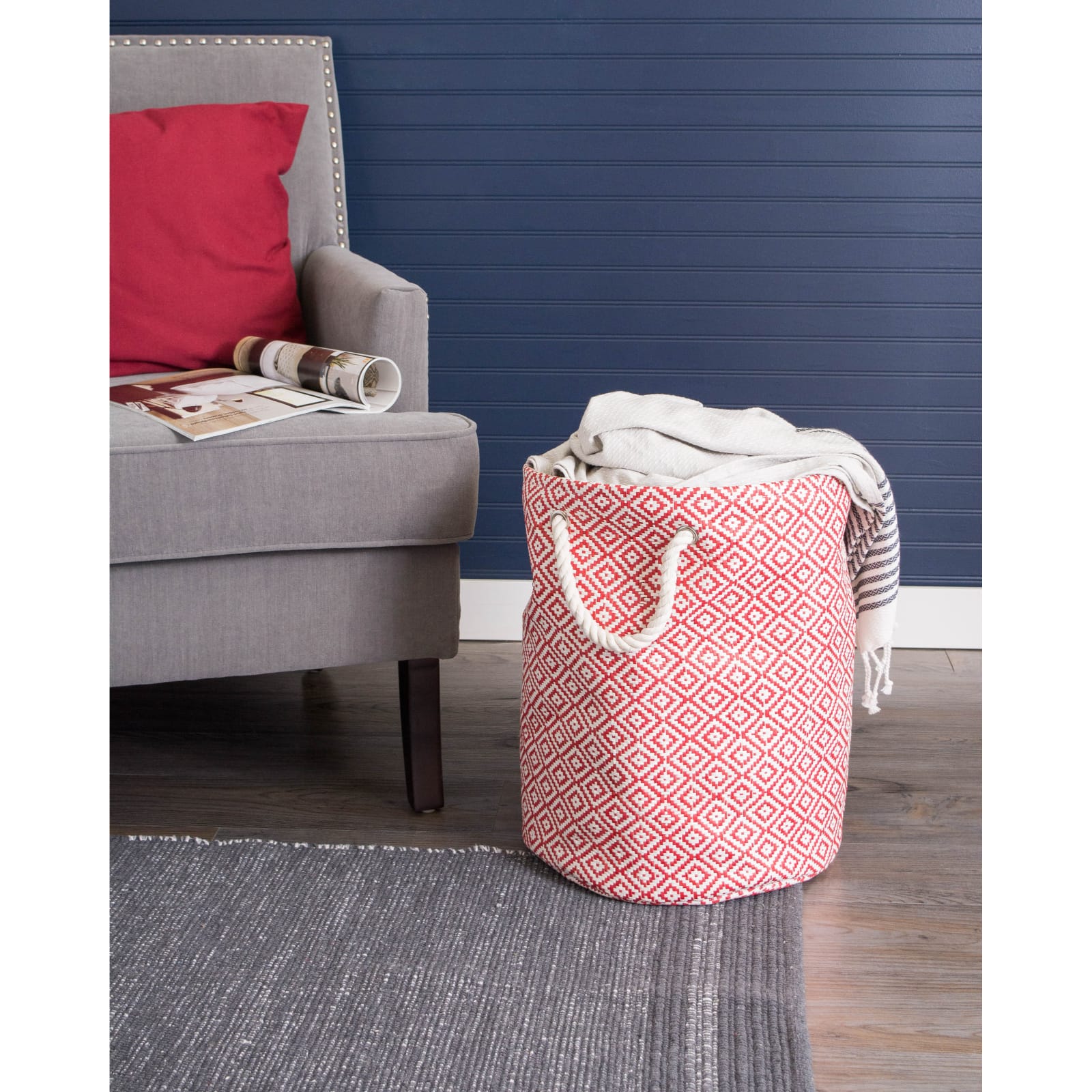 DII® Small Rust Geo Diamond Round Paper Bin