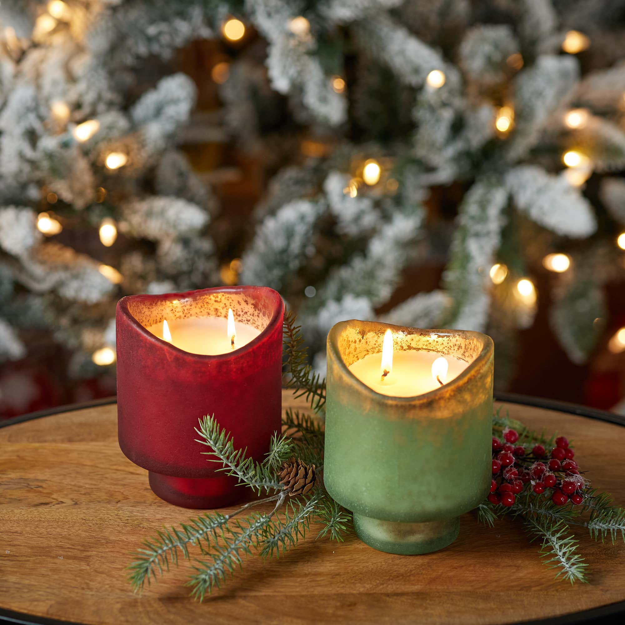 5" Red & Green Wassail Scented Soy Candle with Frosted Glass Holder Set