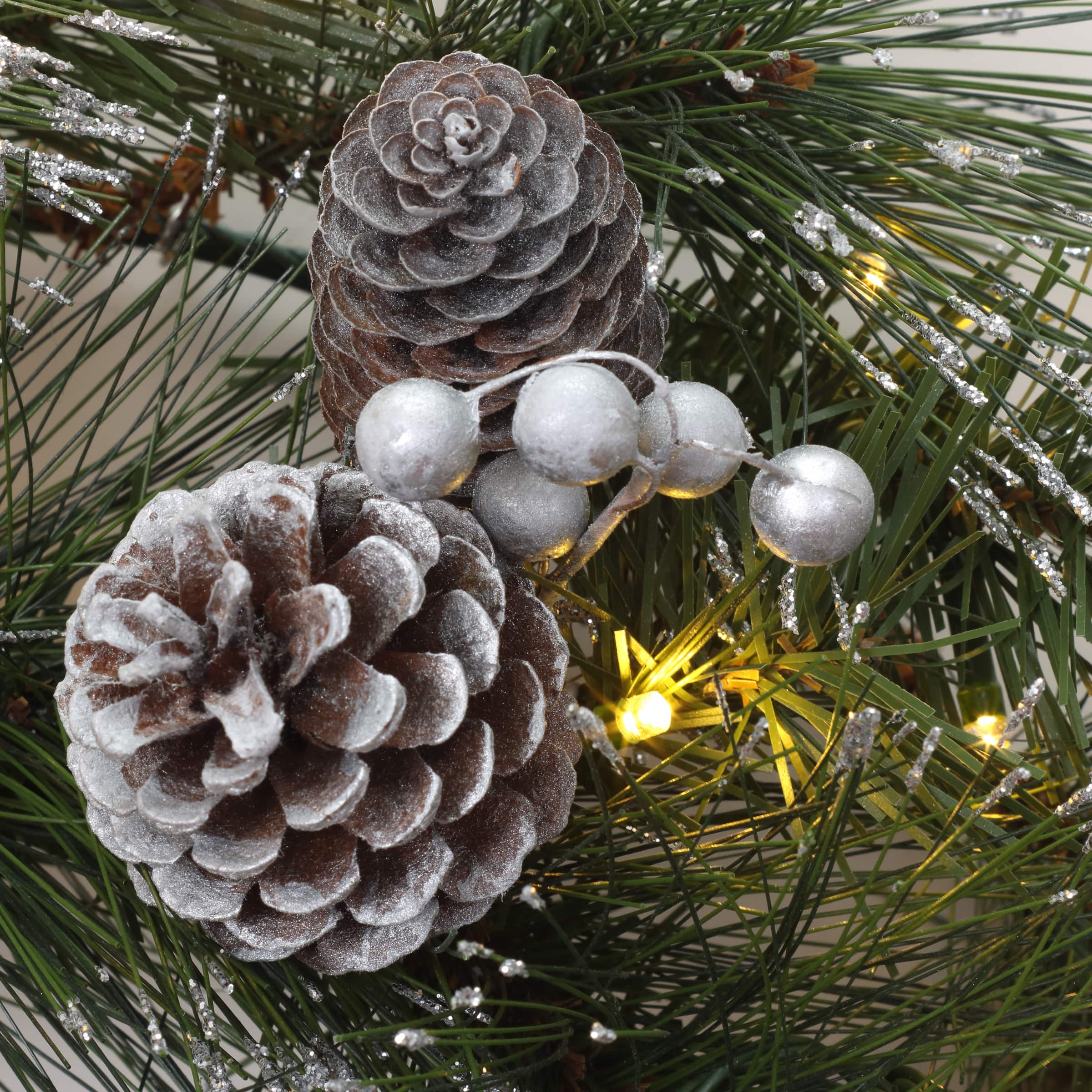 24'' LED Whitter Pine Wreath