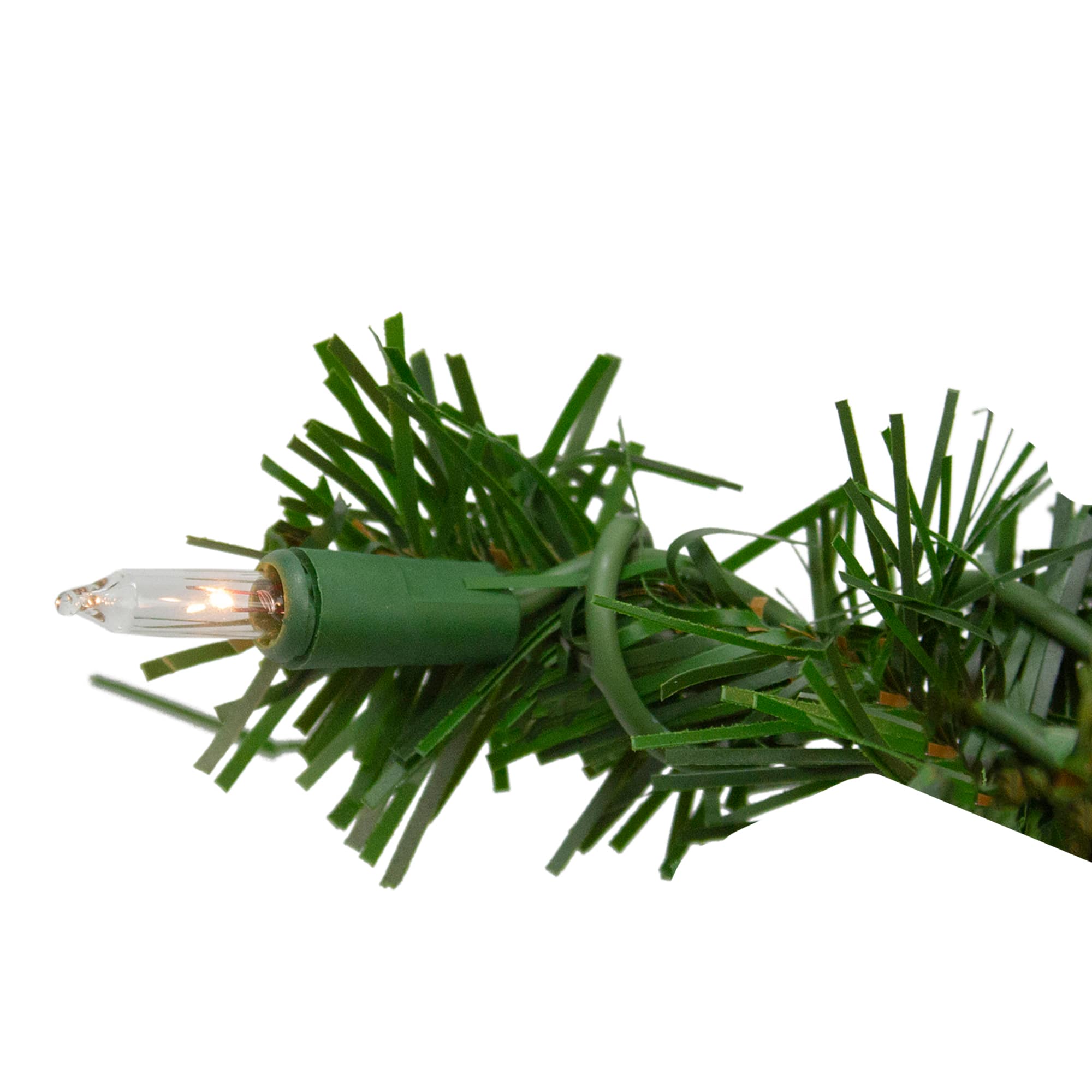 18" Pre-Lit Deluxe Windsor Pine Christmas Wreath, Clear Lights