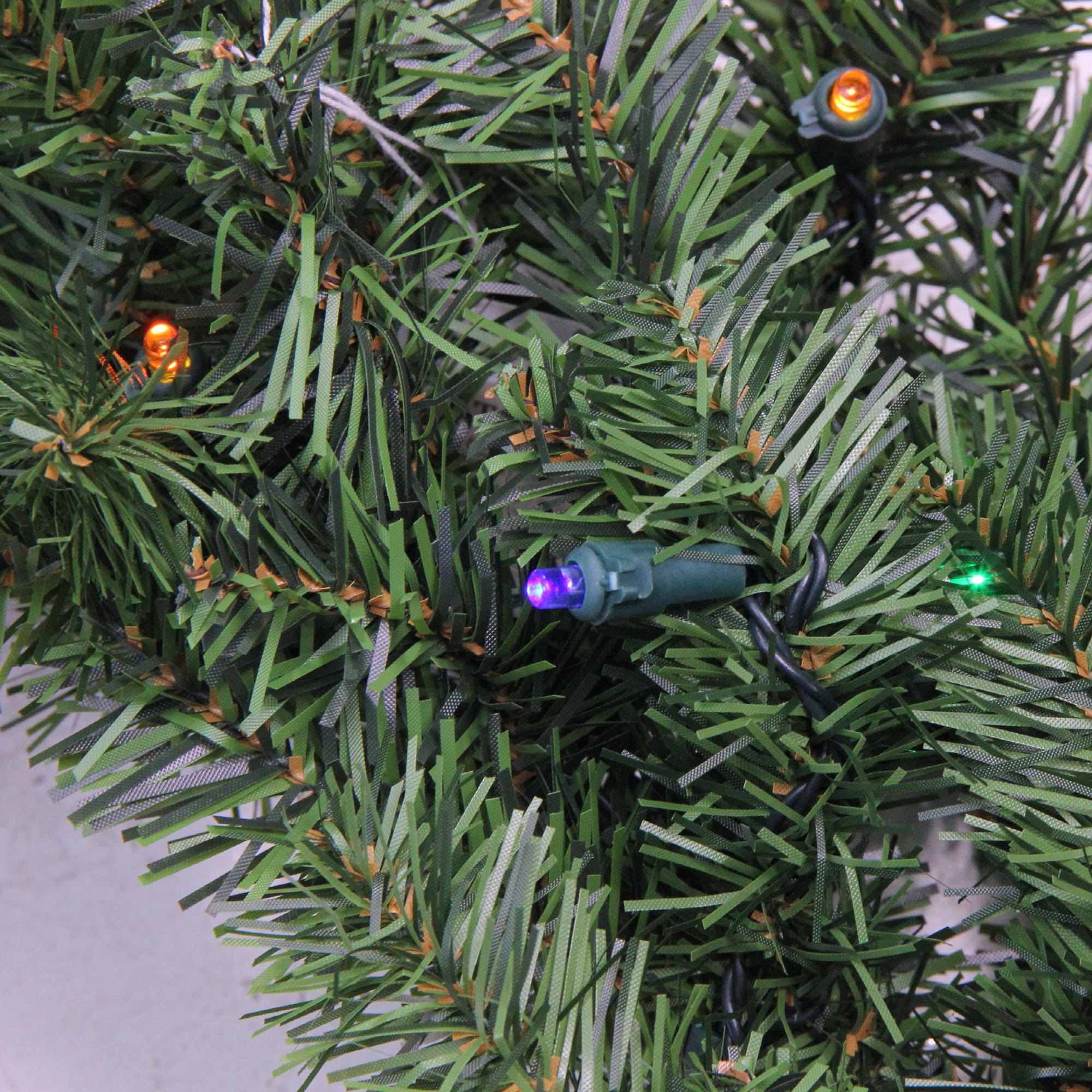 24" LED Canadian Pine Artificial Christmas Wreath