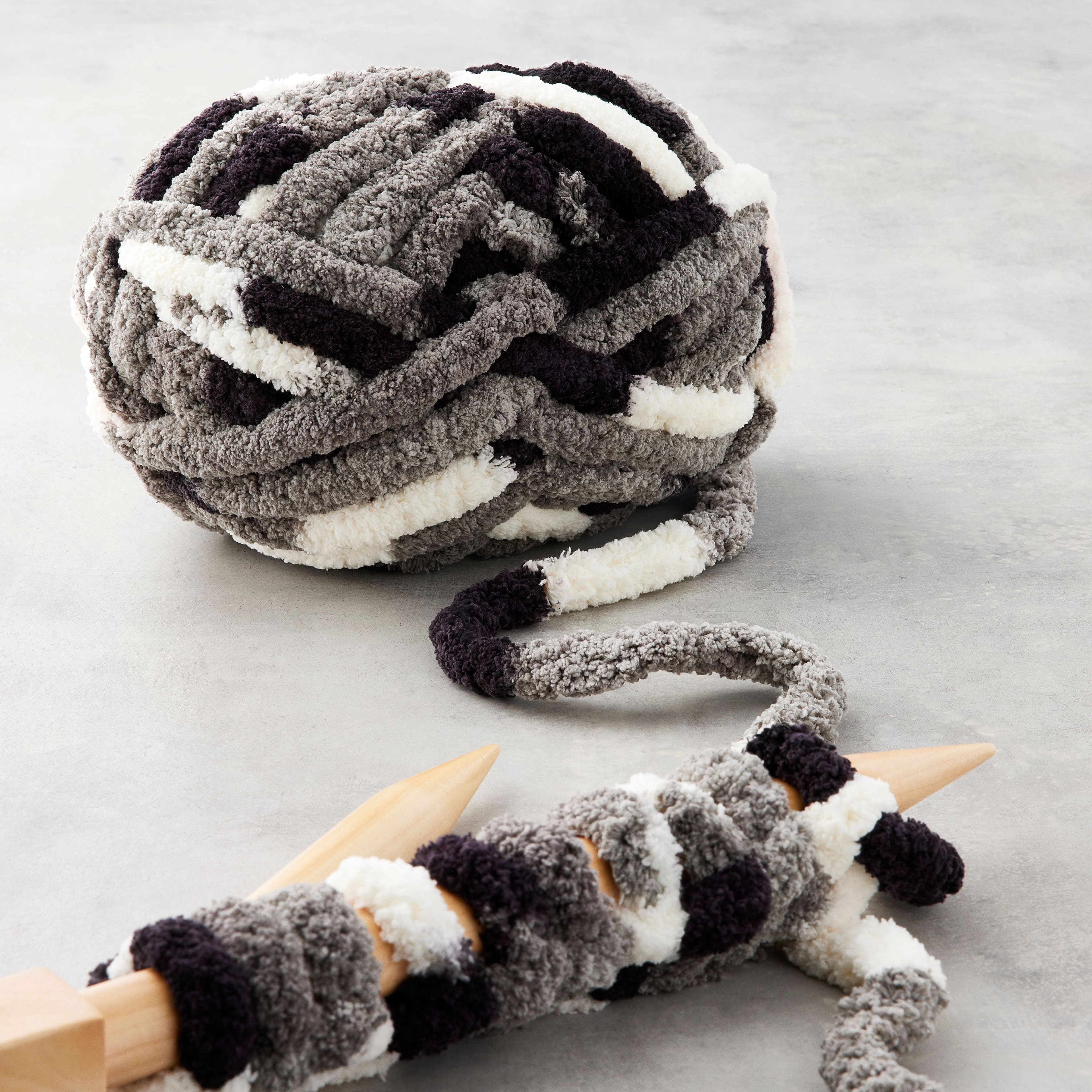 Bernat® Blanket Big™ Yarn