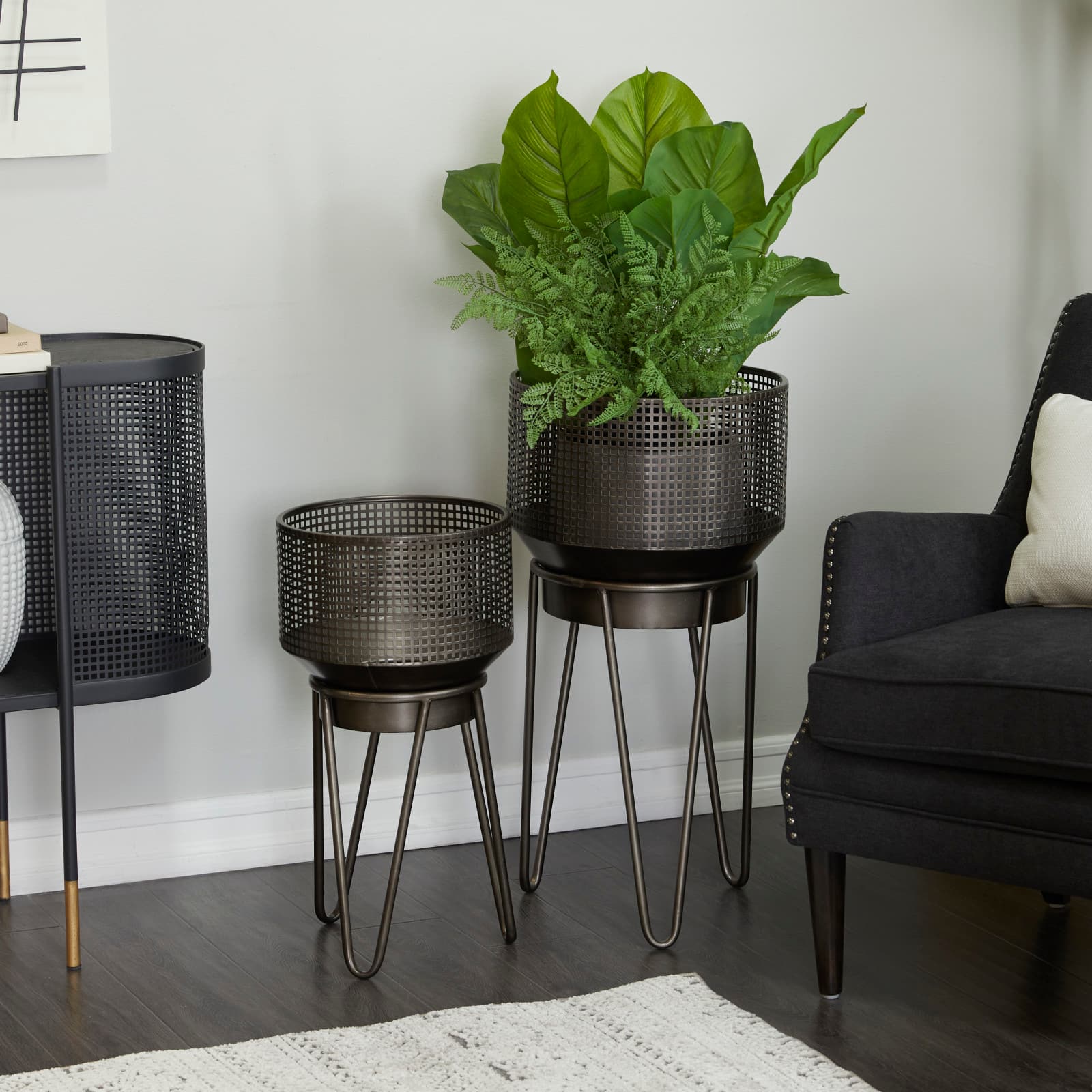 Black Metal Modern Planter Set