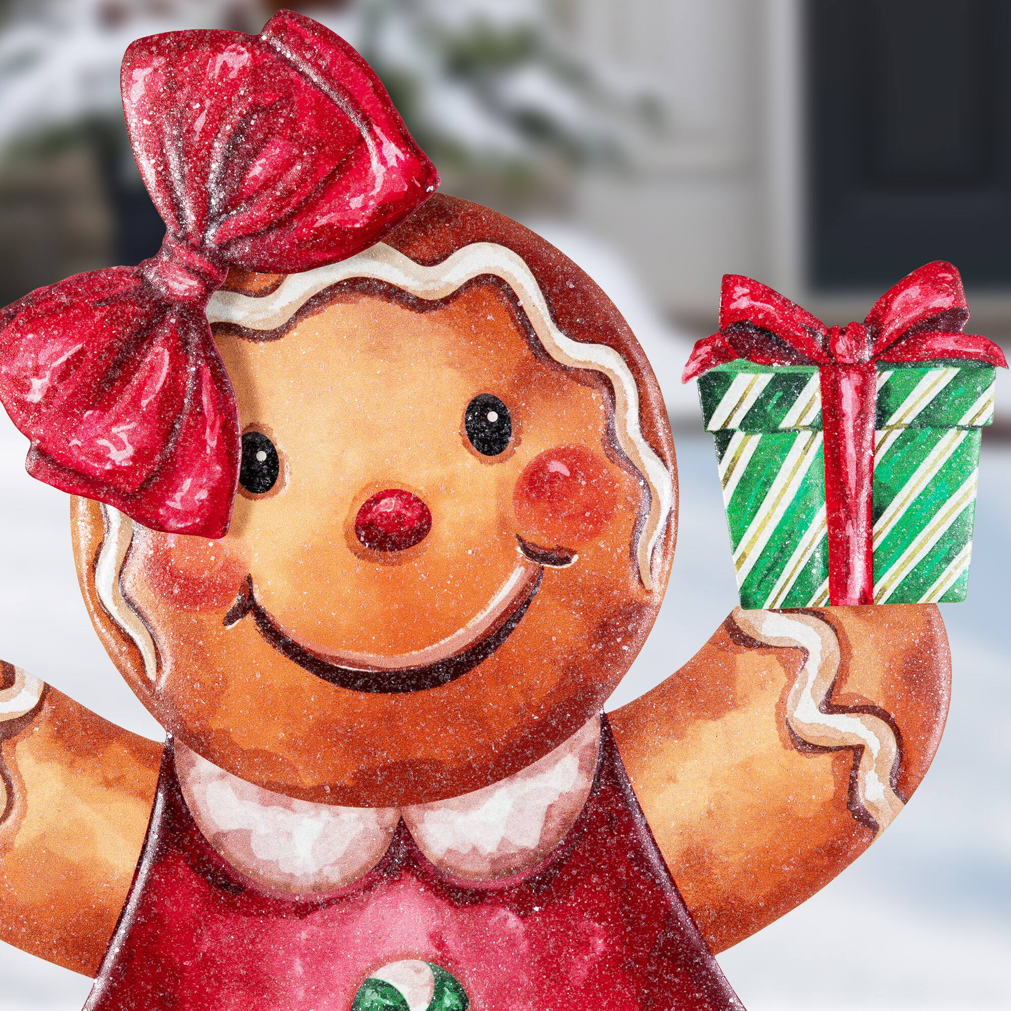 Glitzhome® Set of 2 Christmas Metal Gingerbread Boy and Girl Yard Stake