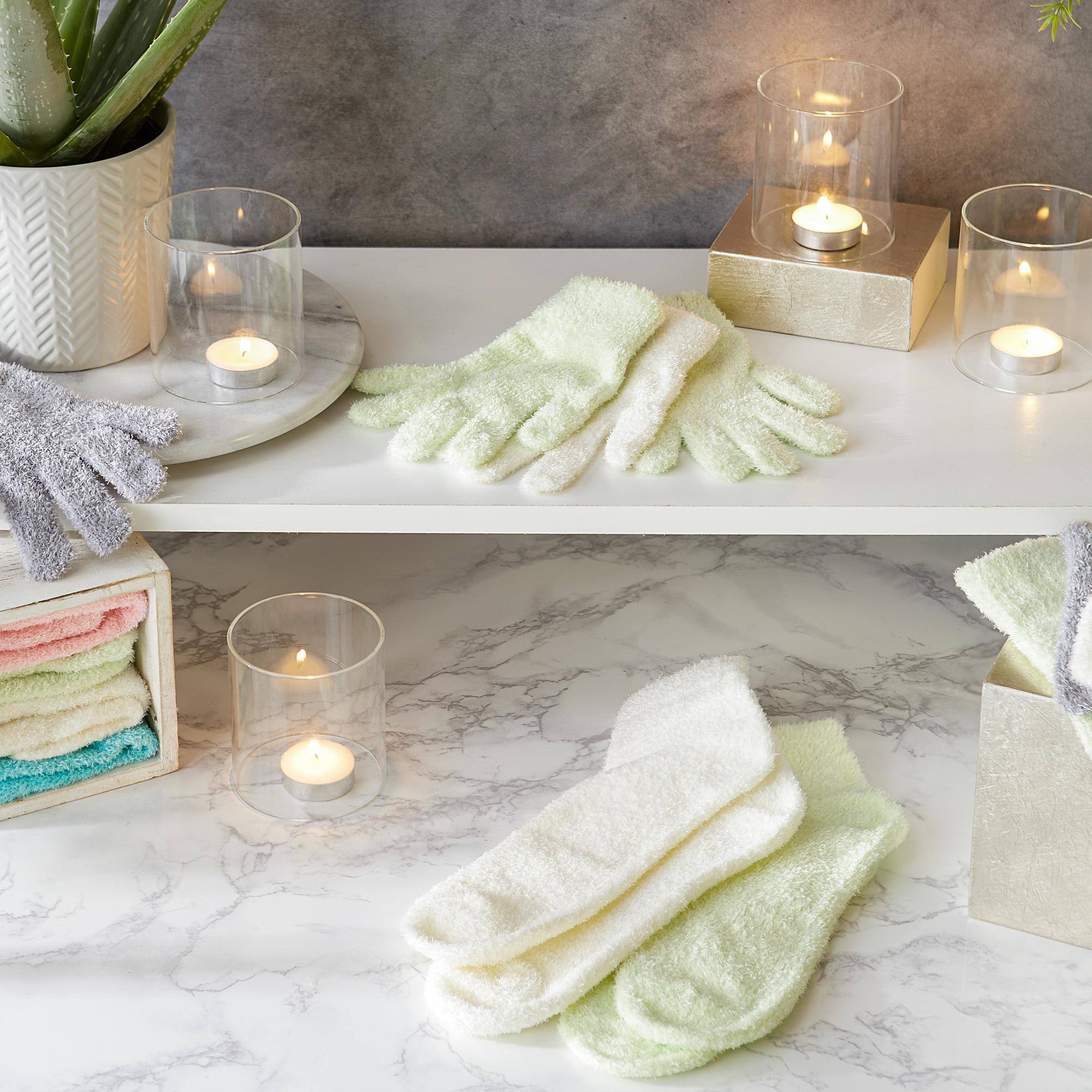 Bucky® Aloe Infused Spa Socks & Gloves Set