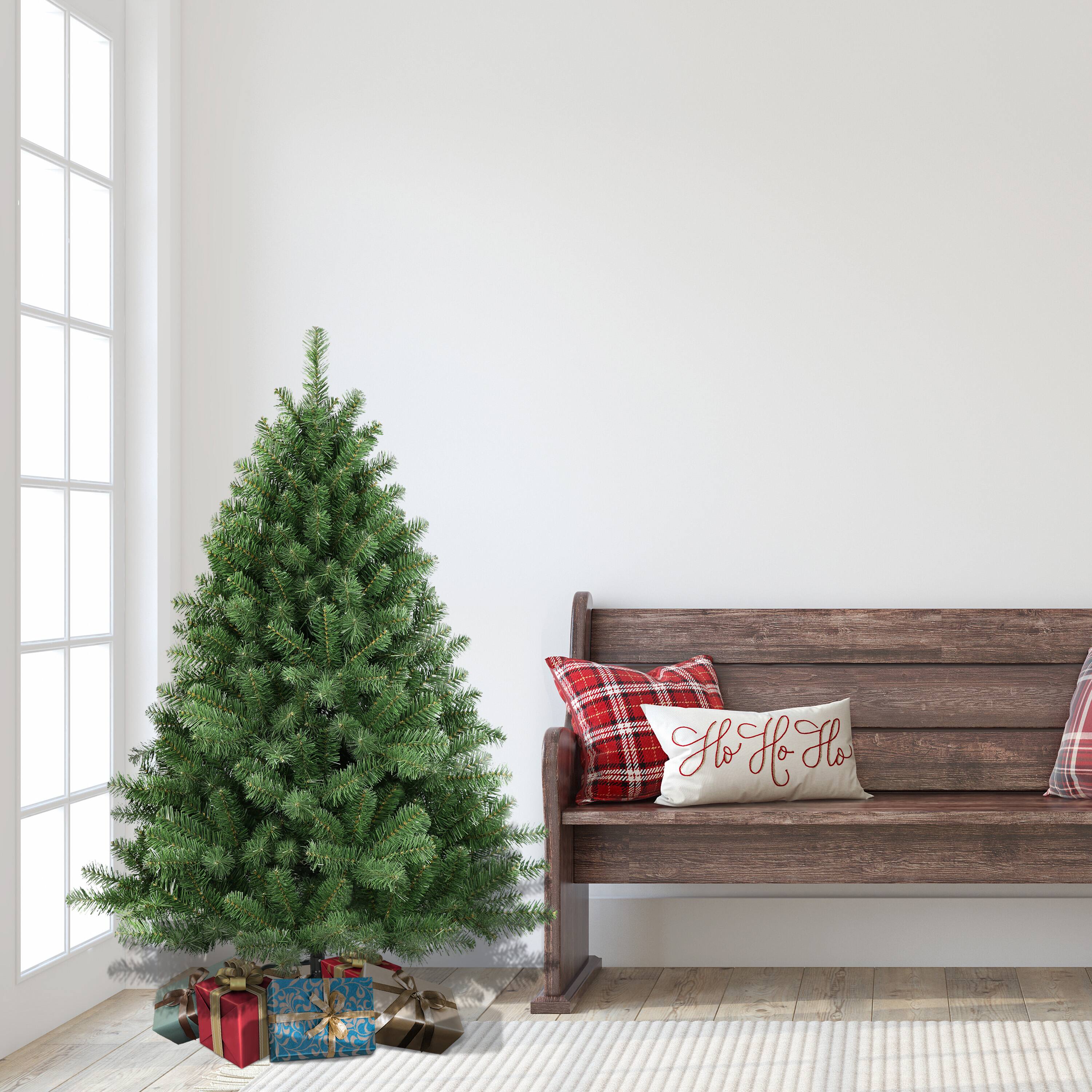 6 Pack: 4.5ft. Unlit Vermont Spruce Artificial Christmas Tree