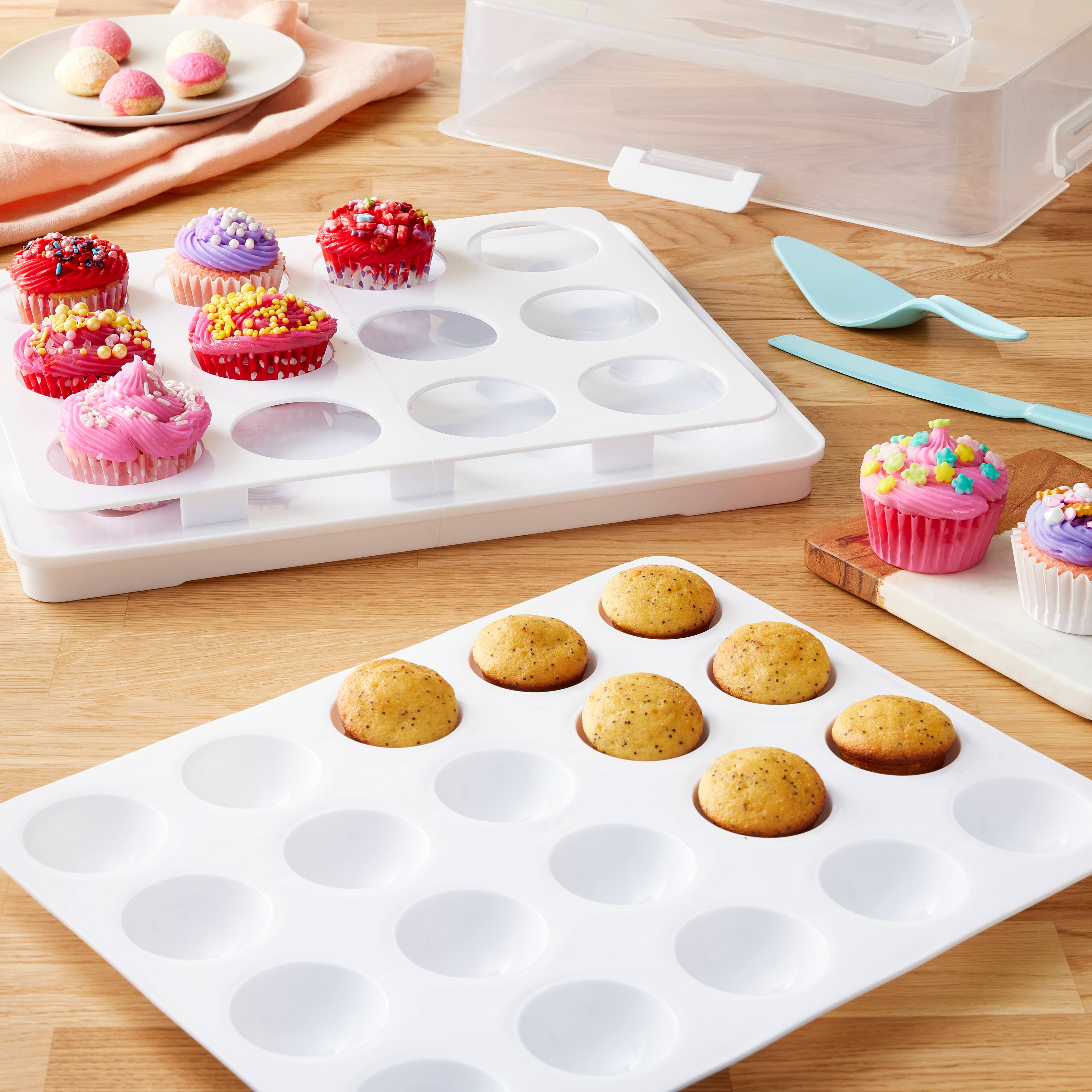 3-in-1 Treat Carrier by Makery®