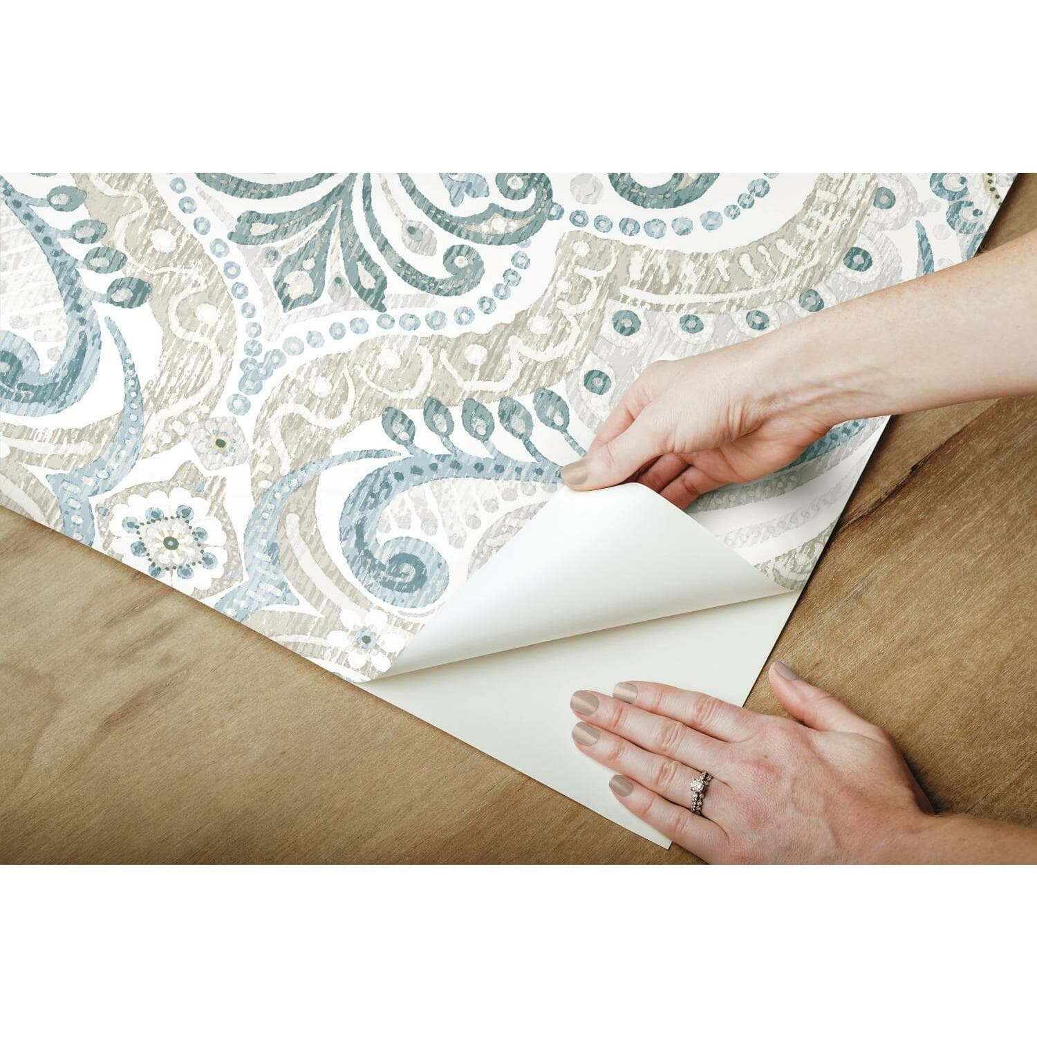 RoomMates Bohemian Damask Peel & Stick Wallpaper