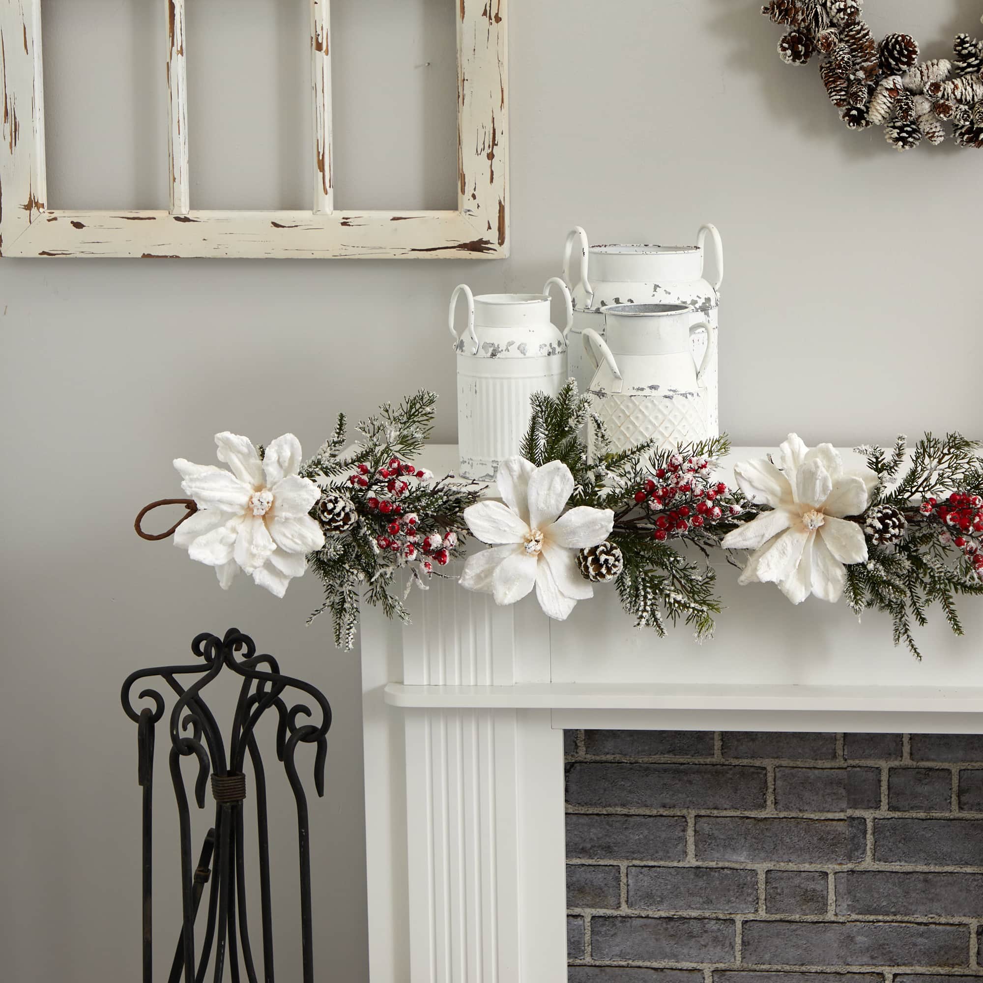5ft. Frosted Magnolia & Berry Garland