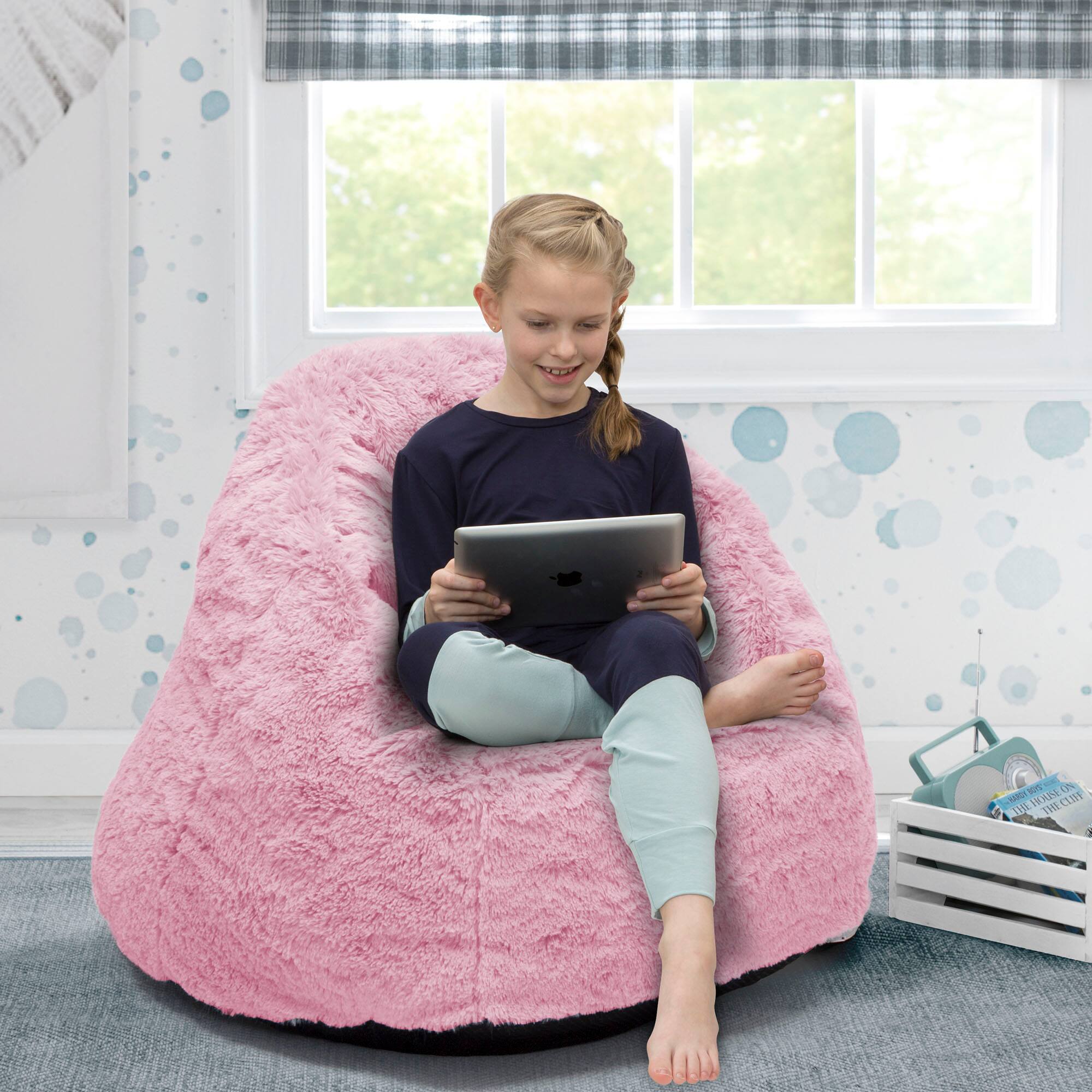 Delta Children 27" Cozee Fluffy Chair