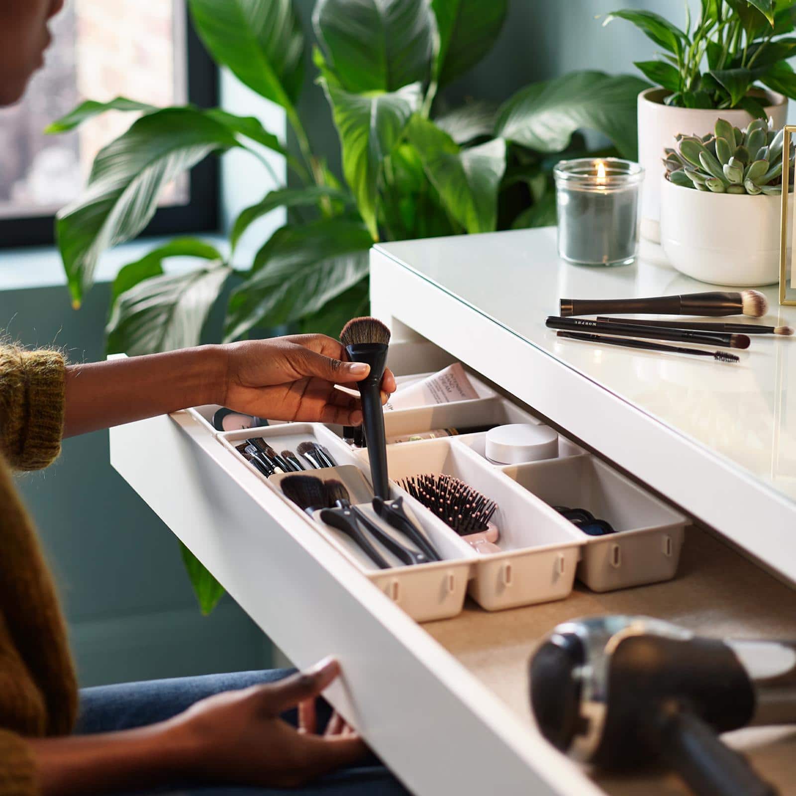 Joseph Joseph Viva 7-piece Makeup Drawer organizer Set