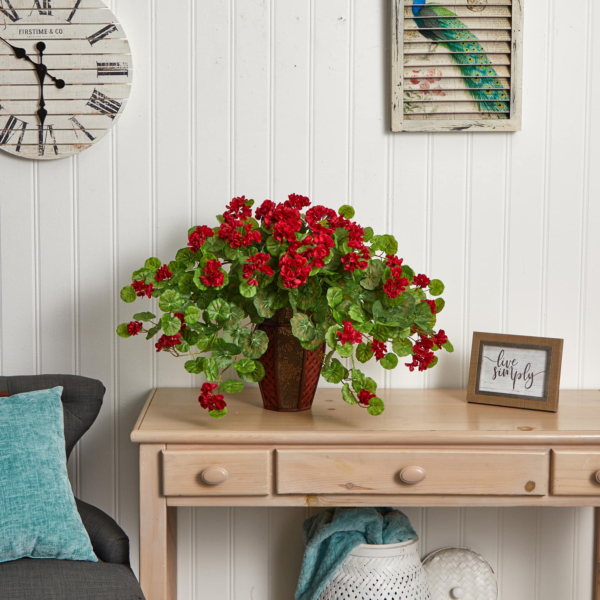22'' Geranium with Decorative Planter