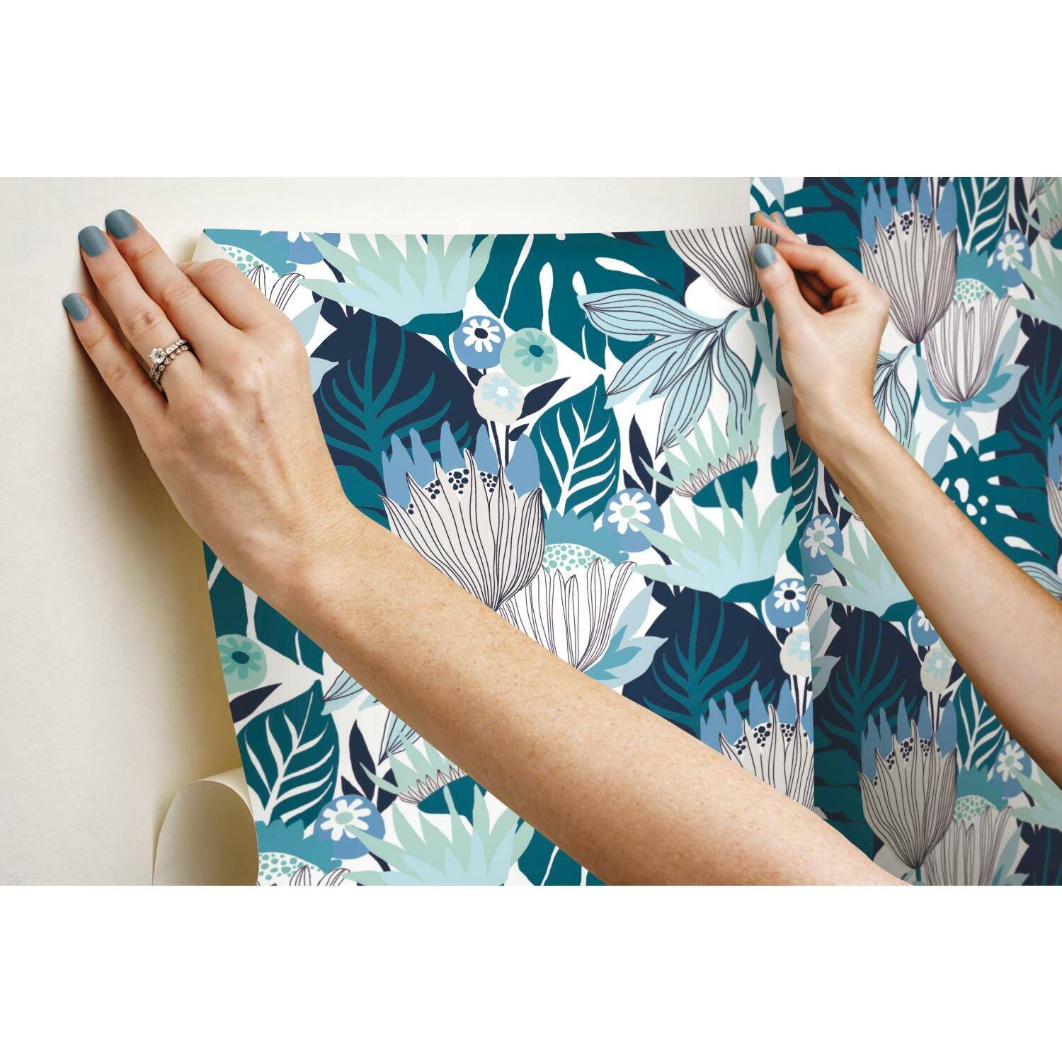 RoomMates Retro Tropical Leaves Peel & Stick Wallpaper