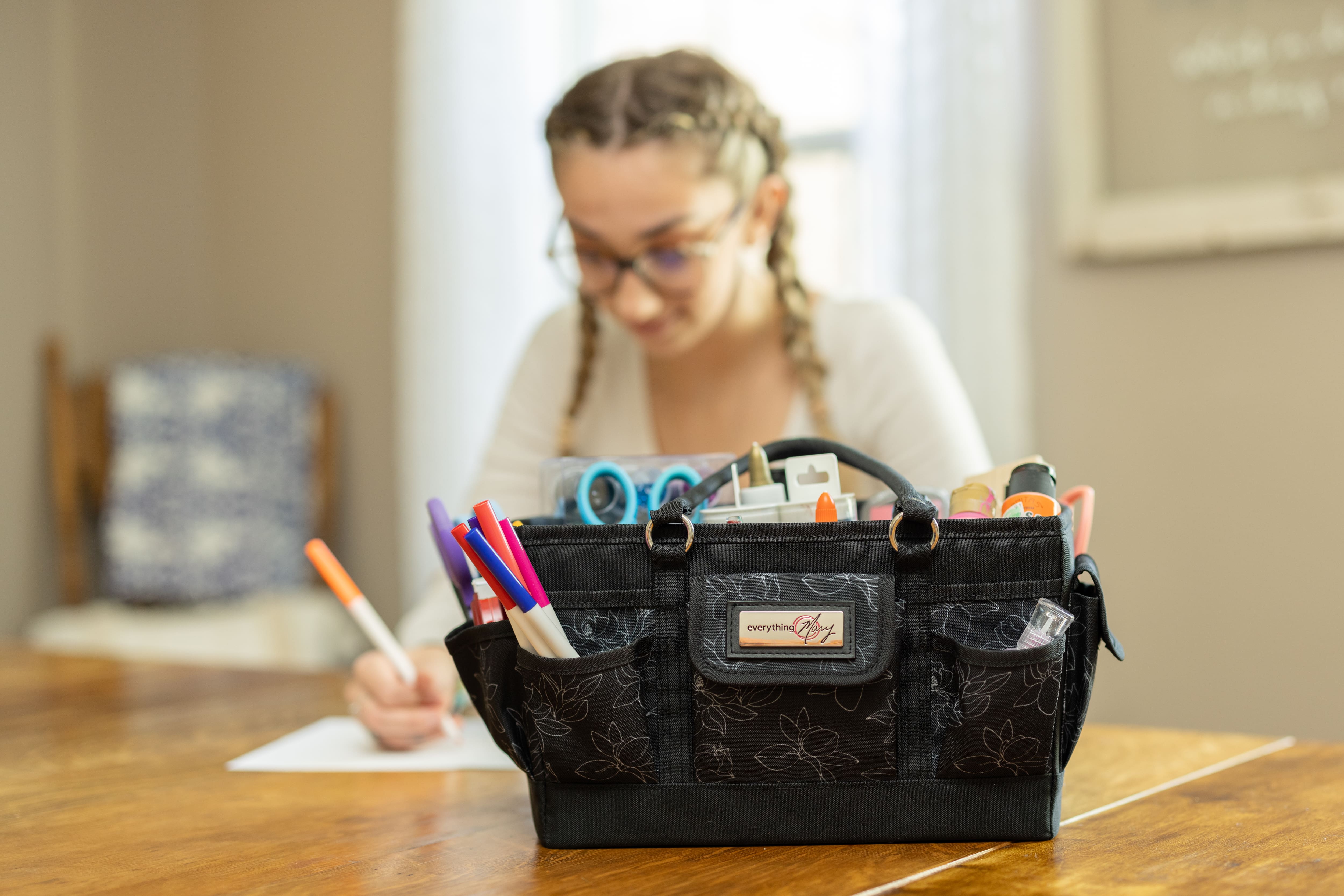 Everything Mary Black & White Deluxe Store & Tote