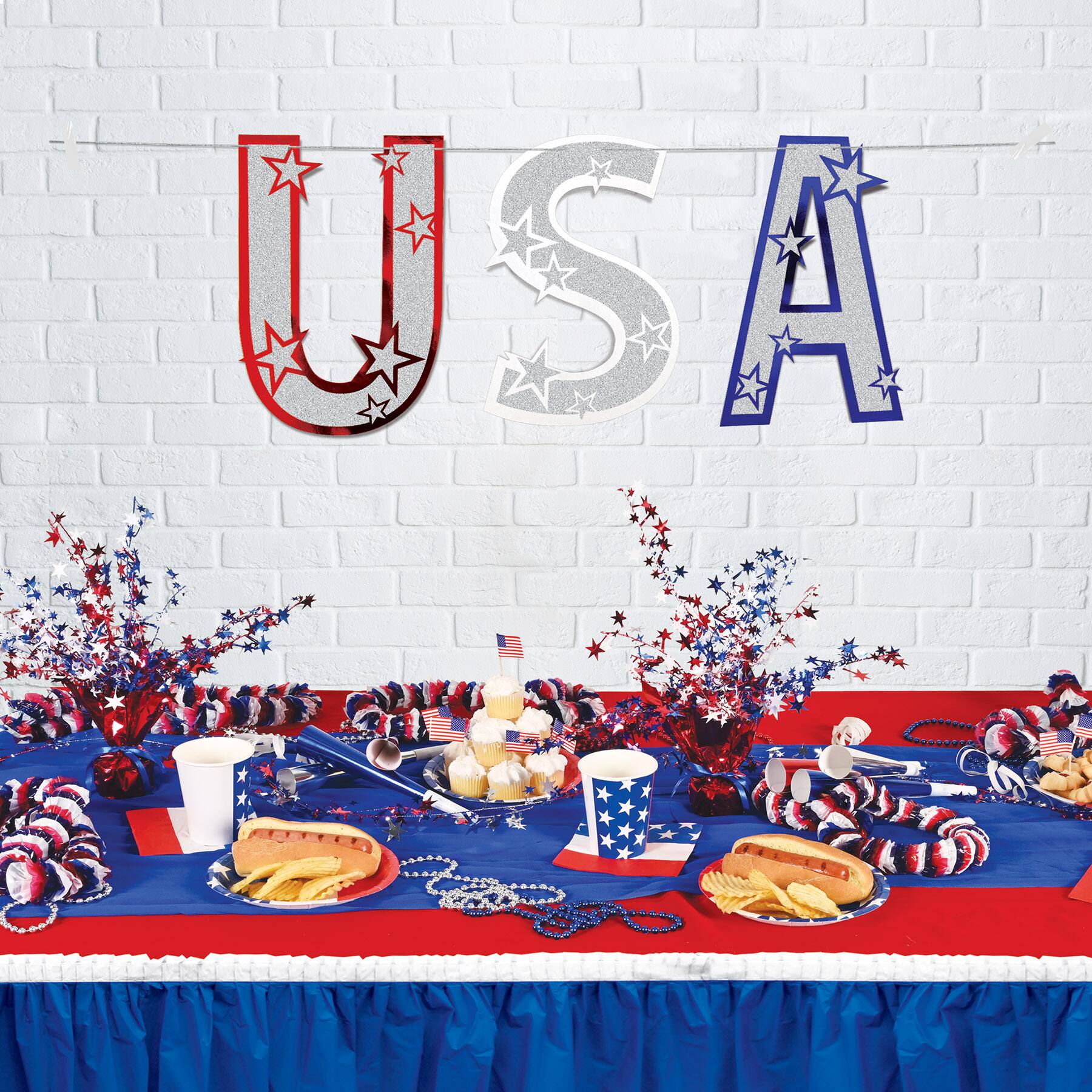 Beistle 4.5ft. Glittered USA Streamer