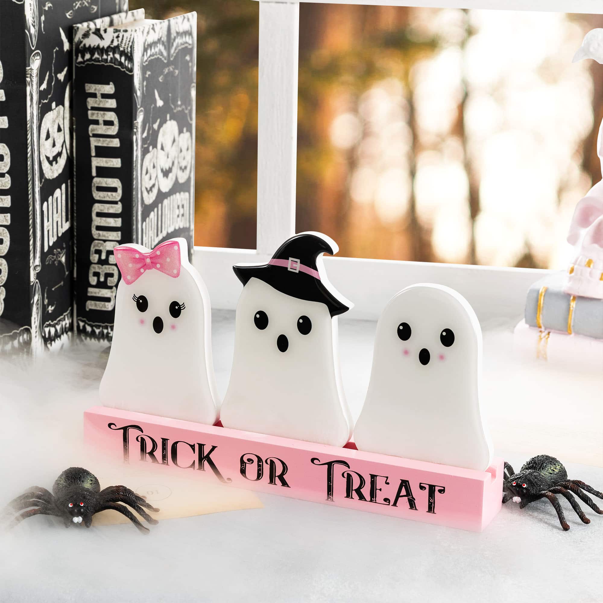 Glitzhome® 10" Halloween Wooden Epoxy Ghosts Table Decor