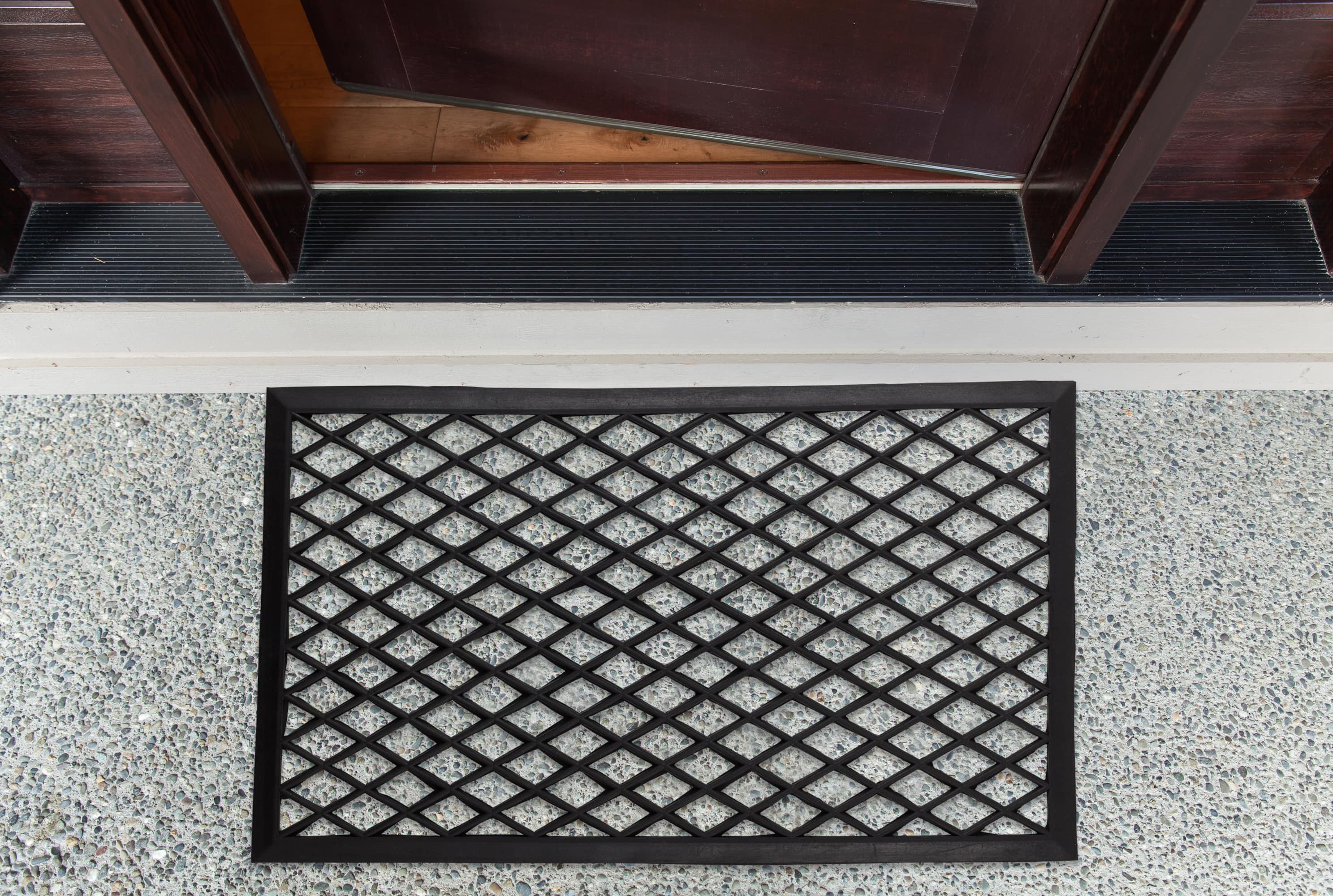 DII® Diamond Lattice Rubber Doormat